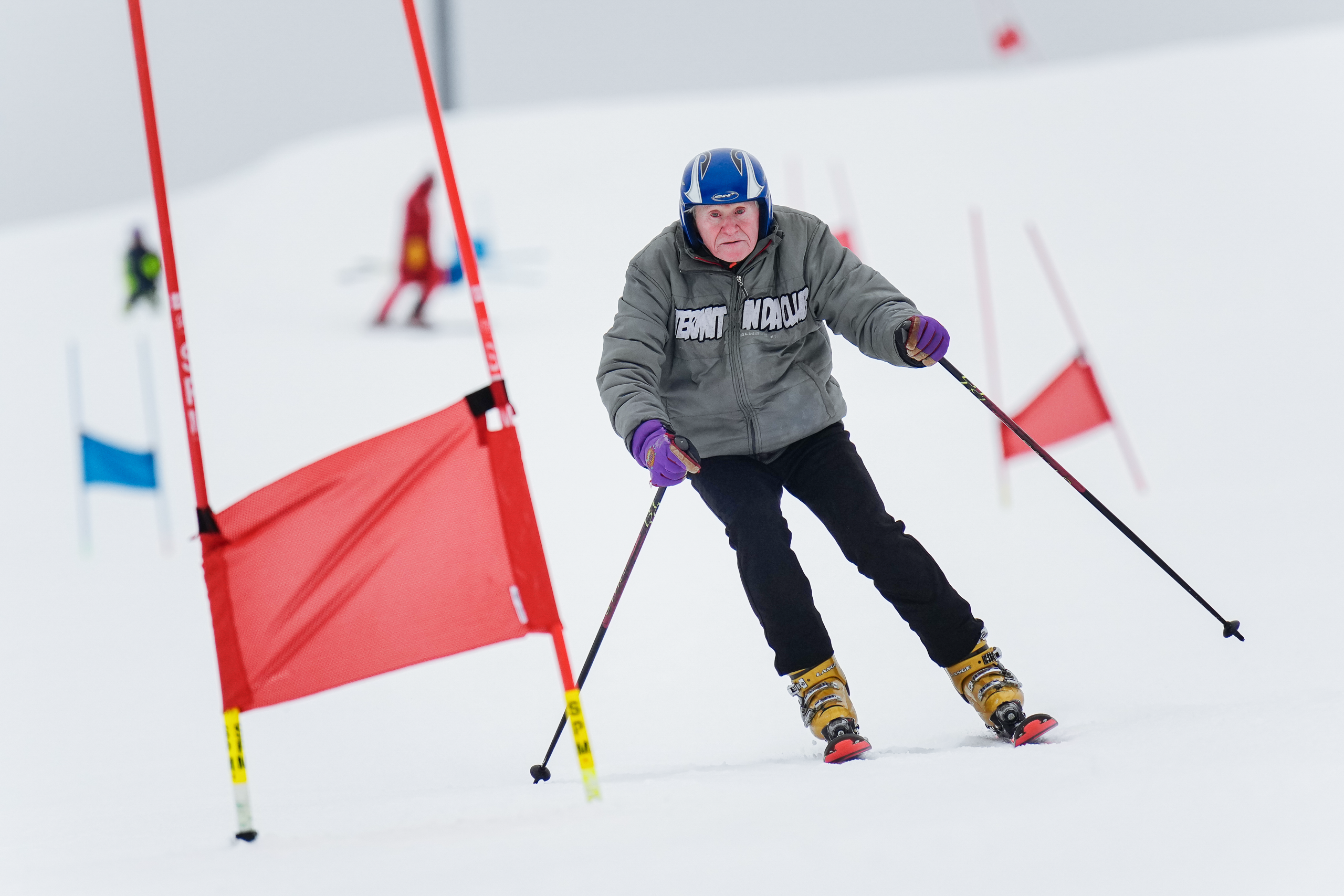 2026.03.07 | Соревнования среди ветеранов «Приз Горнолыжного клуба Леонида Тягачева» GS. Фотограф Студитский Евгений