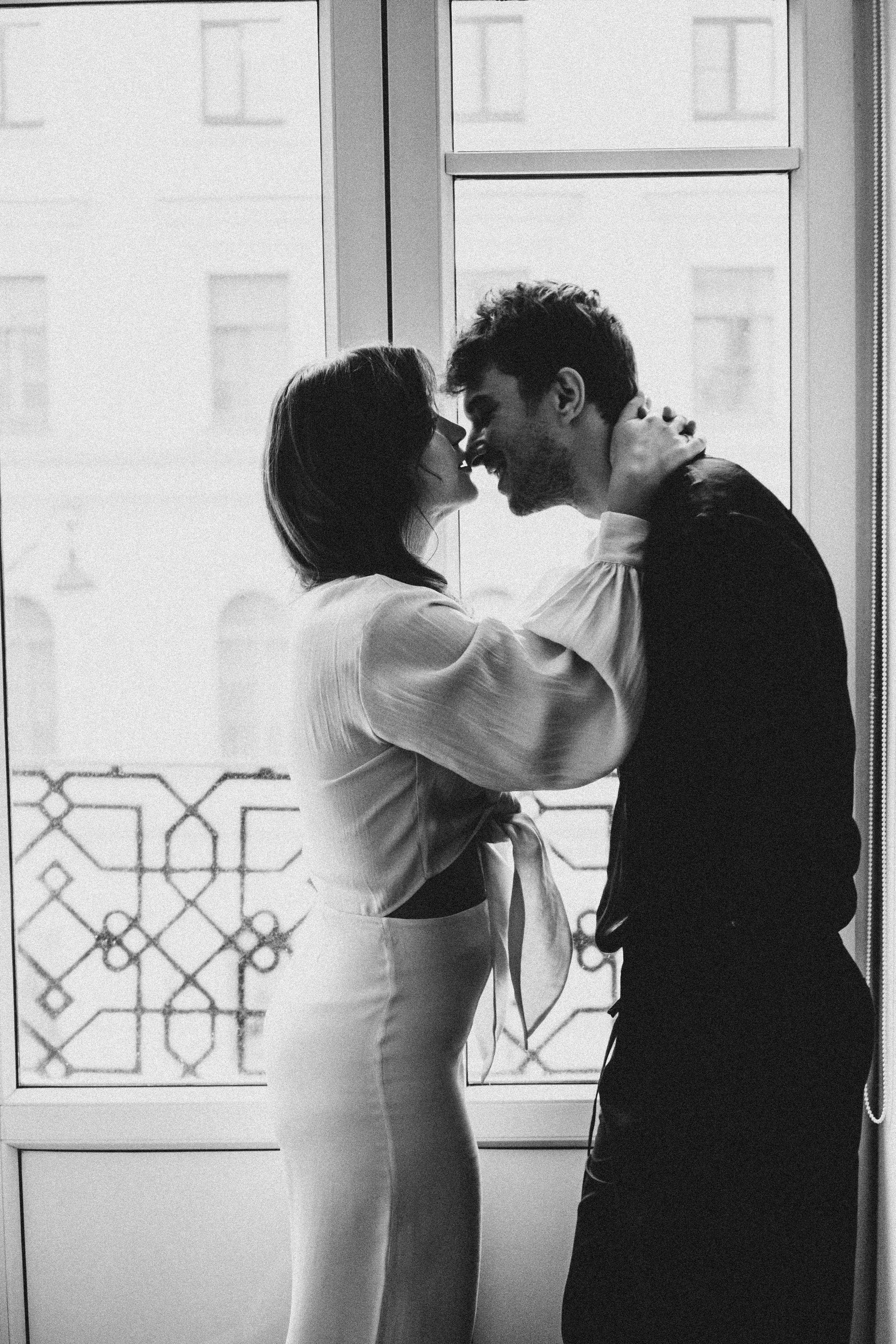 СБОРЫ ЖЕНИХА И НЕВЕСТЫ В УЮТНОЙ КВАРТИРЕ В ЦЕНТРЕ САНТК-ПЕТЕРБУРГА. Профессиональный фотограф, Санкт-Петербург — Виктория Богомолова