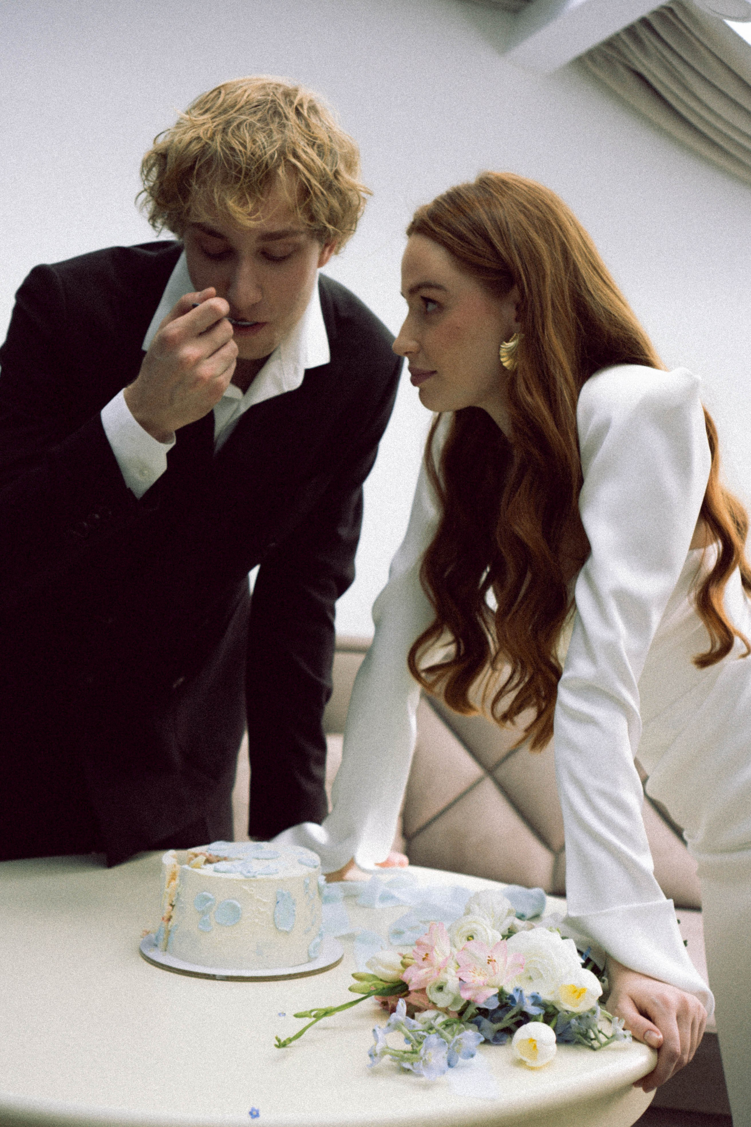 СВАДЕБНАЯ СЬЕМКА В ОТЕЛЕ. СБОРЫ ЖЕНИХА И НЕВЕСТЫ И ТАКЖЕ ТОР И ПОДГОТОВКА К ПРОГУЛКЕ. Профессиональный фотограф, Санкт-Петербург — Виктория Богомолова