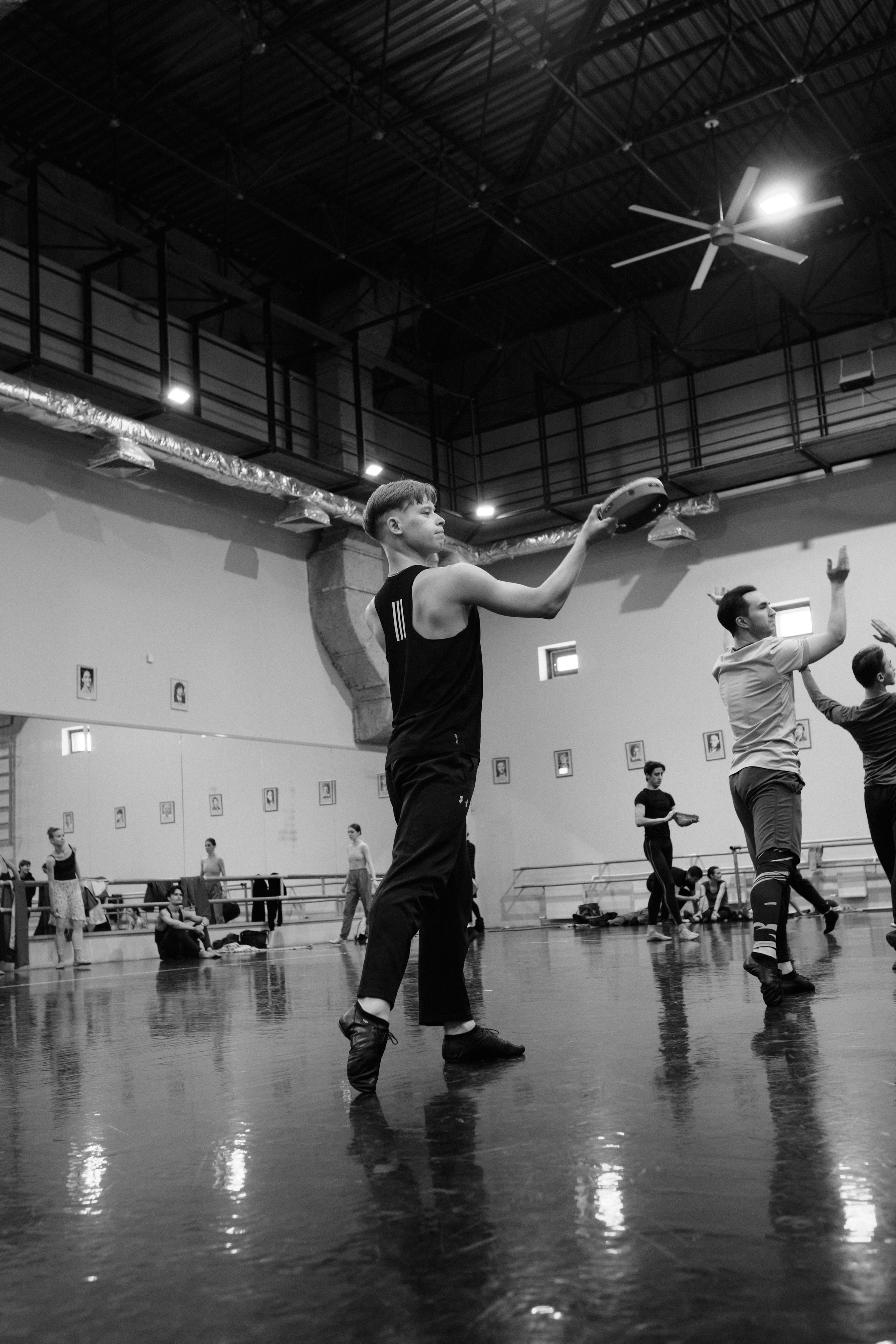 Балетный класс и репетиция артистов балета КТОиБ им. Мусы Джалиля. Barsukov