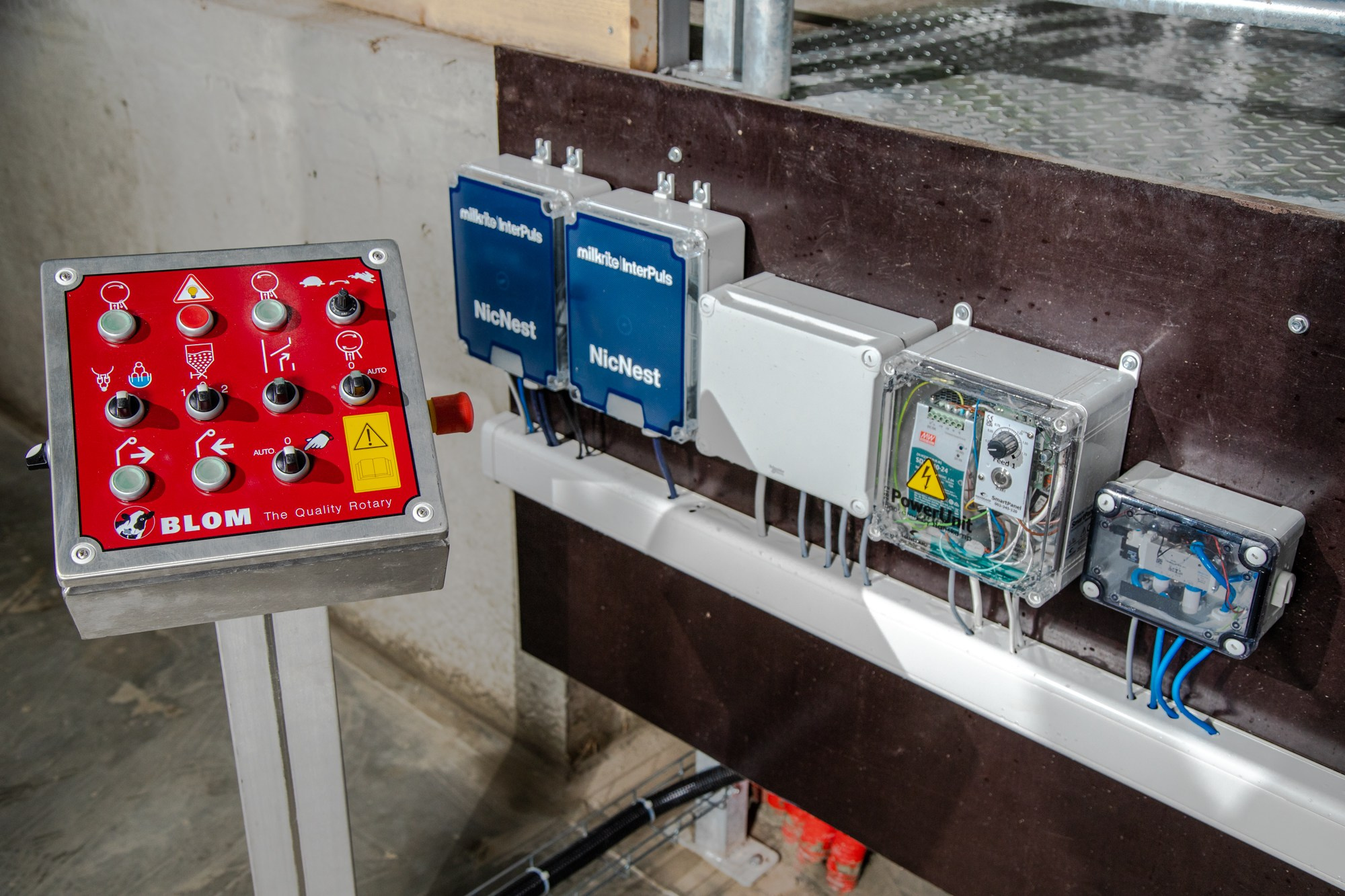 Съёмка для фирмы «Биотон». Репортажный, промышленный и маркетплейс-фотограф Дмитрий Чернат