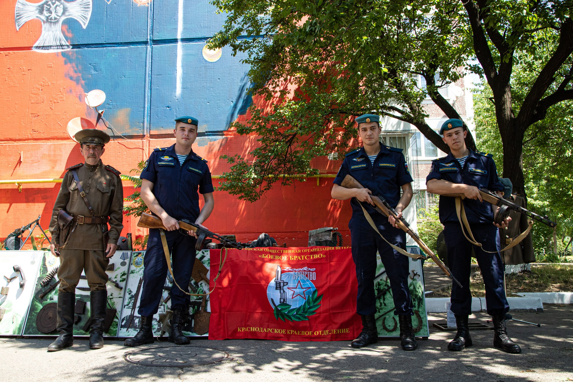Открытие муралов памяти Героев СВО. Репортажный, промышленный и маркетплейс-фотограф Дмитрий Чернат