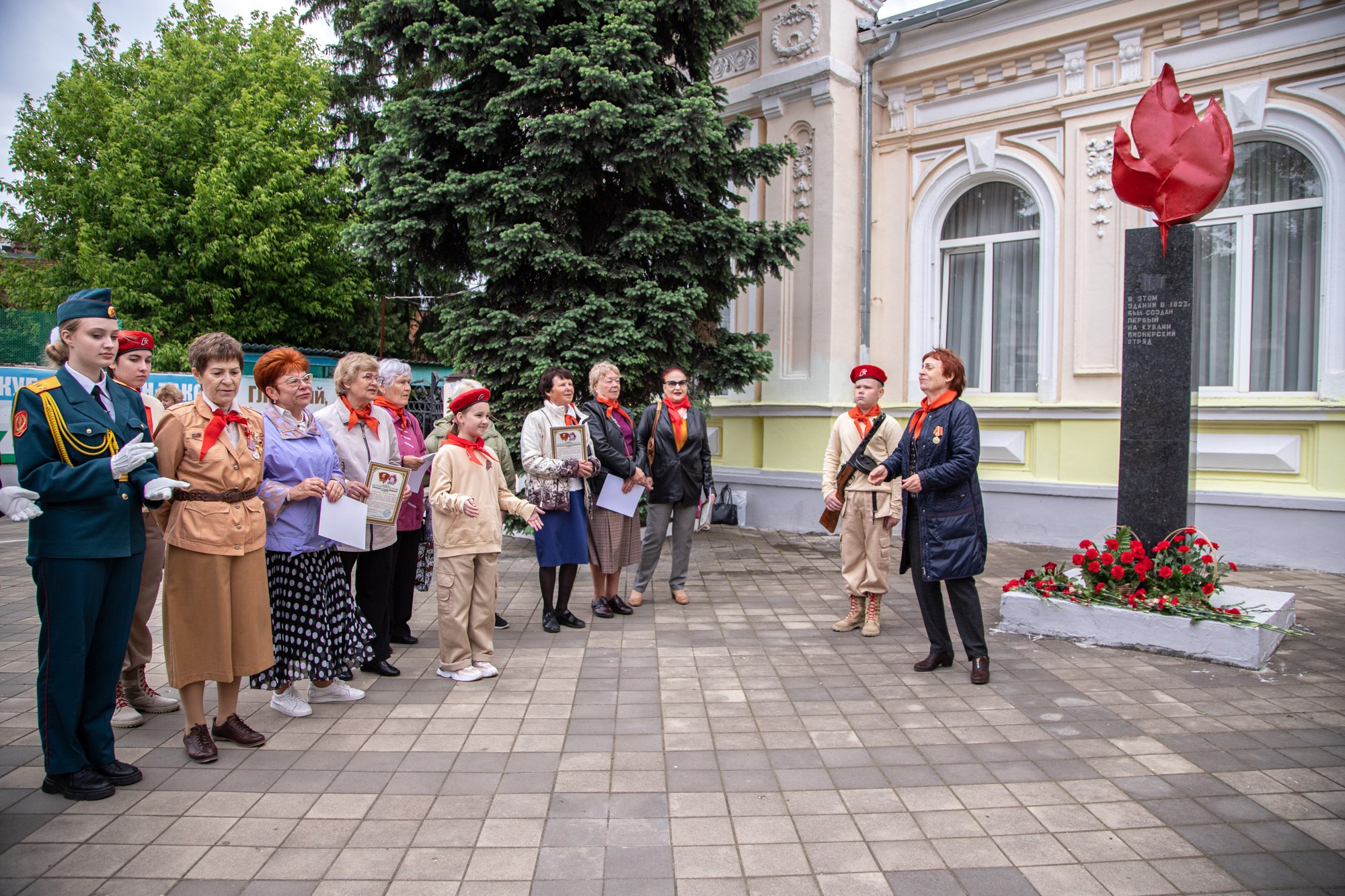 100-летие пионерии. Репортажный, промышленный и маркетплейс-фотограф Дмитрий Чернат