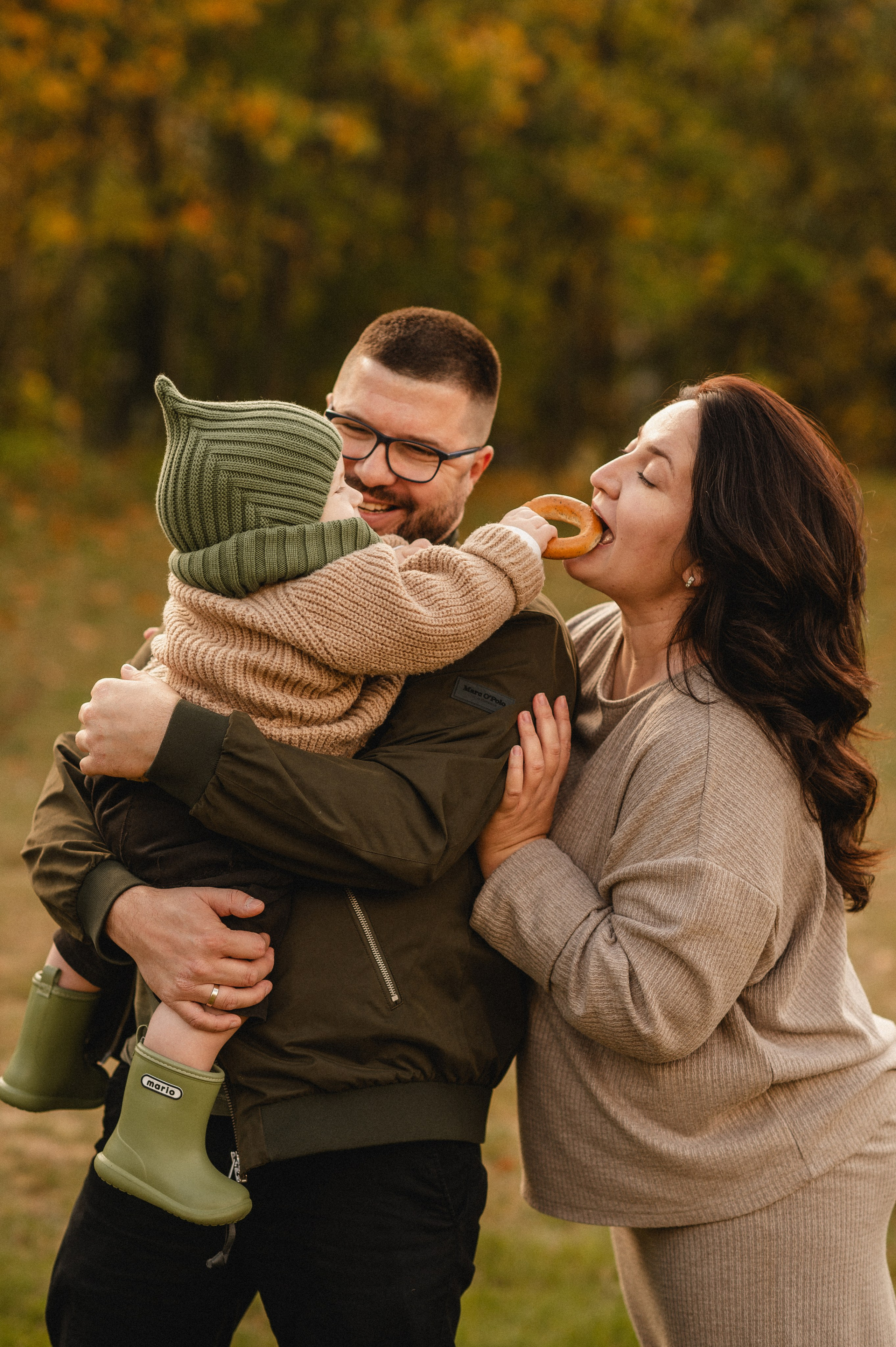 Осенняя фотосессия большой семьи в парке. Семейная фотосессия Бутово Москва фотограф Алина Морщагина