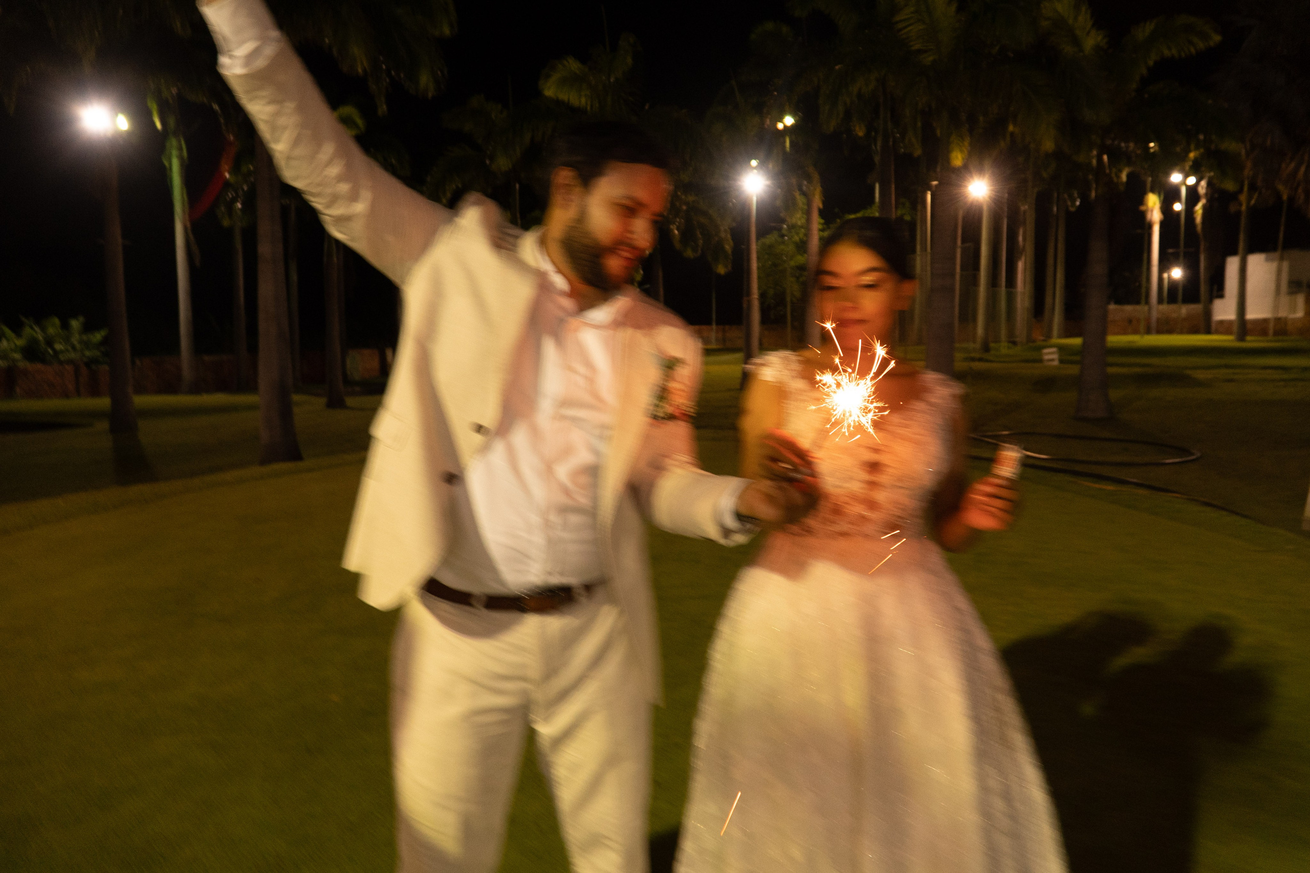 Carola & Gerson. Wedding Photographer in Barcelona and Medellin