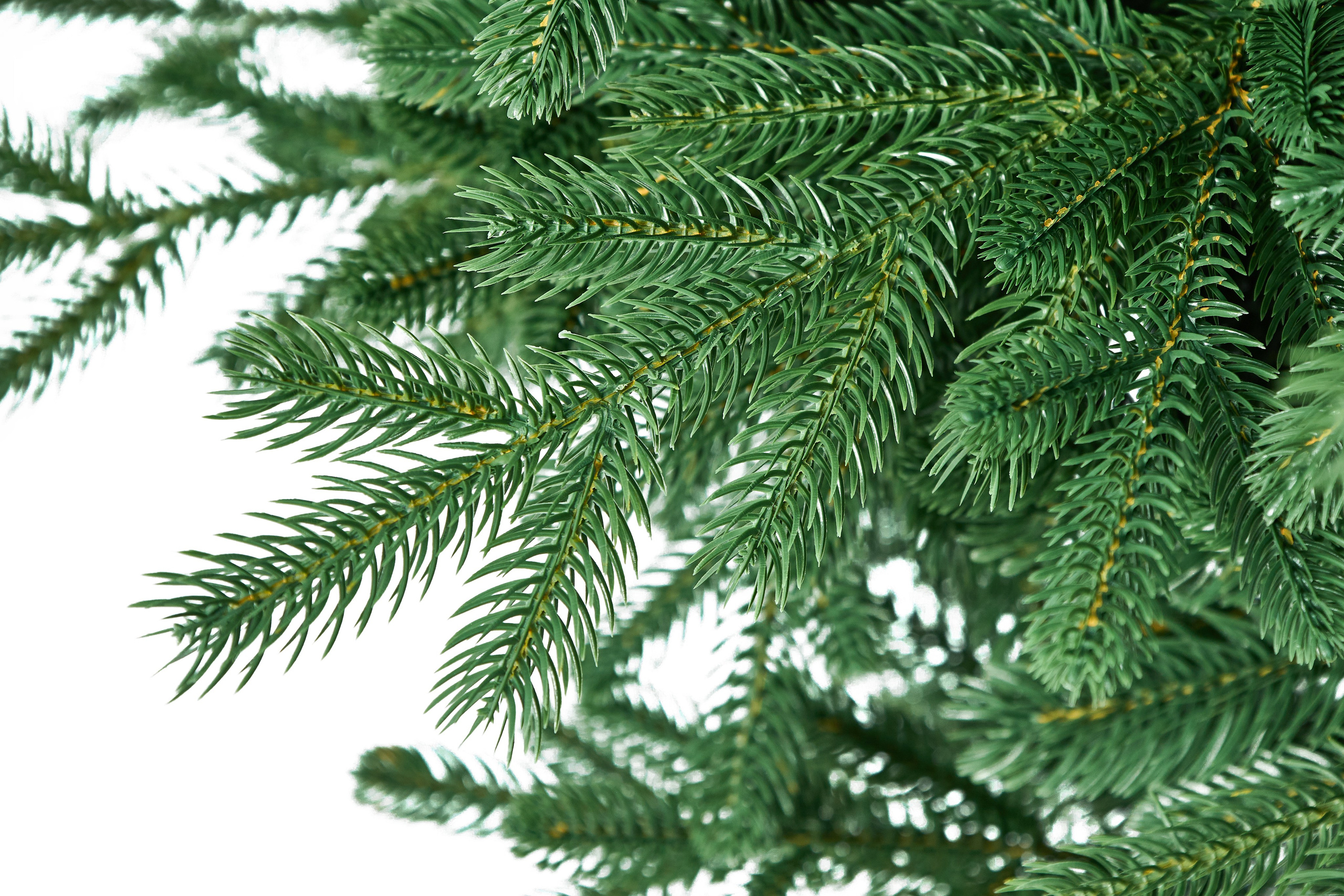 Искуственные ели и сосны. Выведите свои товары на новый уровень с профессиональной предметной фотографией. Предметный фотограф Юлия Кравченко