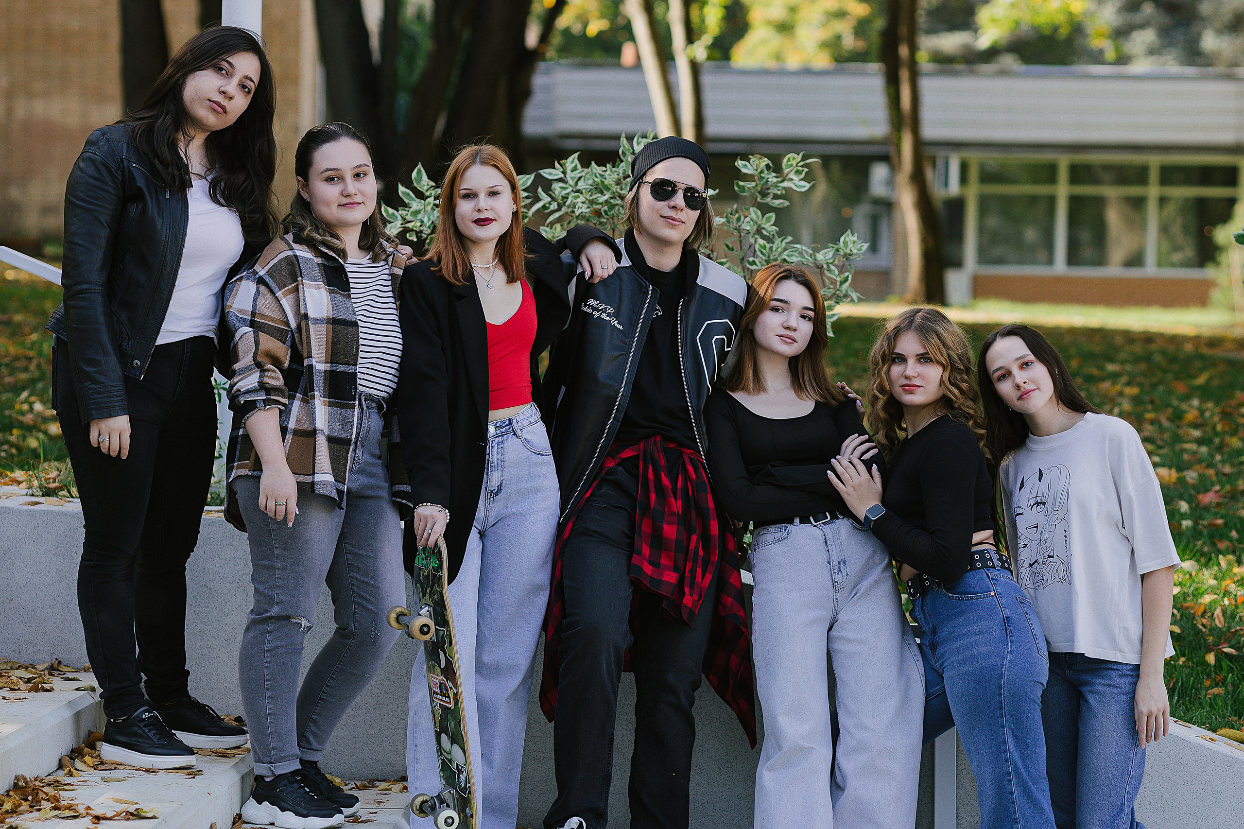 Осенняя фотосессия для выпускников 11 классов Москва. Выпускные альбомы в Серпухове