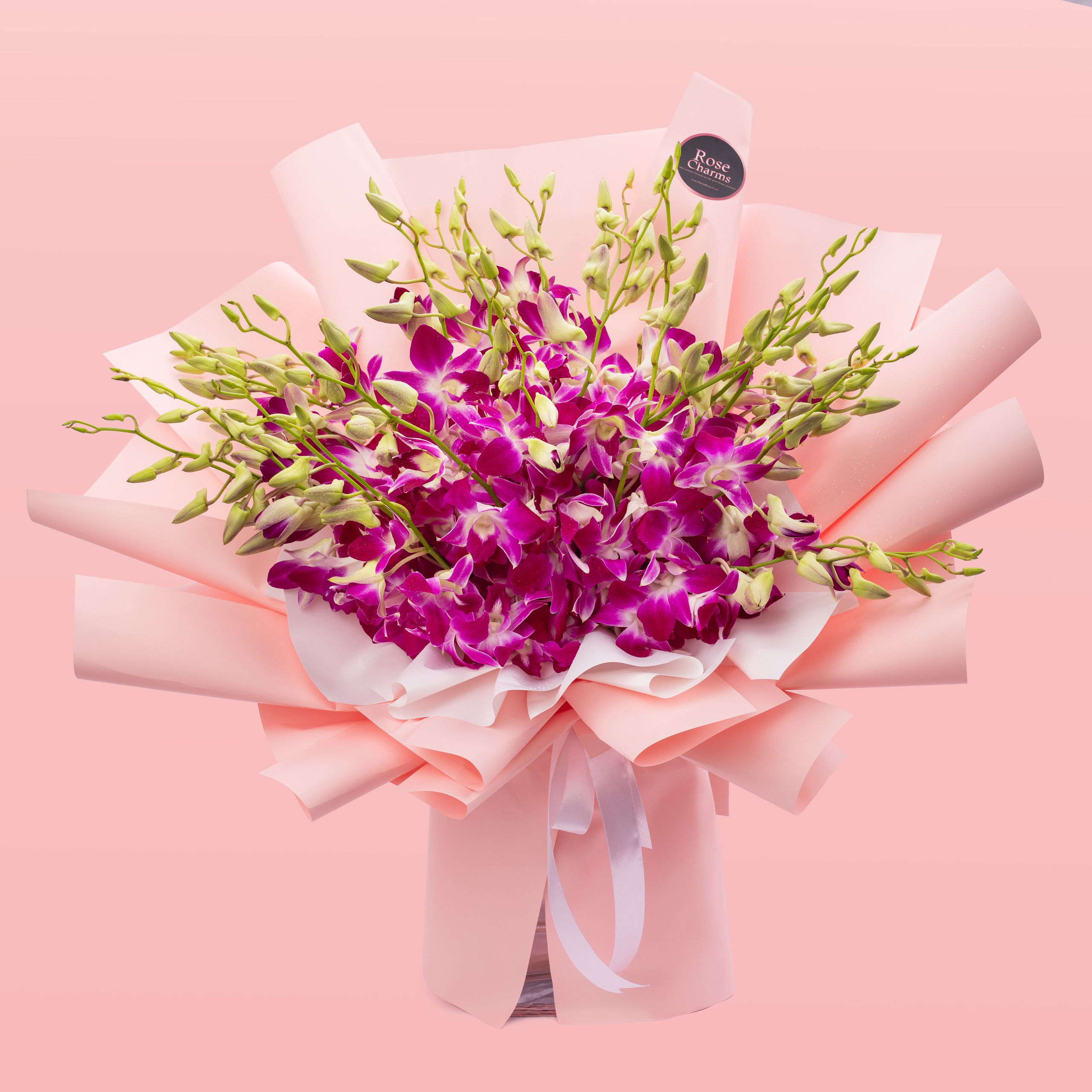 Flowwow x Rose Charm. Advertising photographer in Dubai — Maxim Mitrofanov