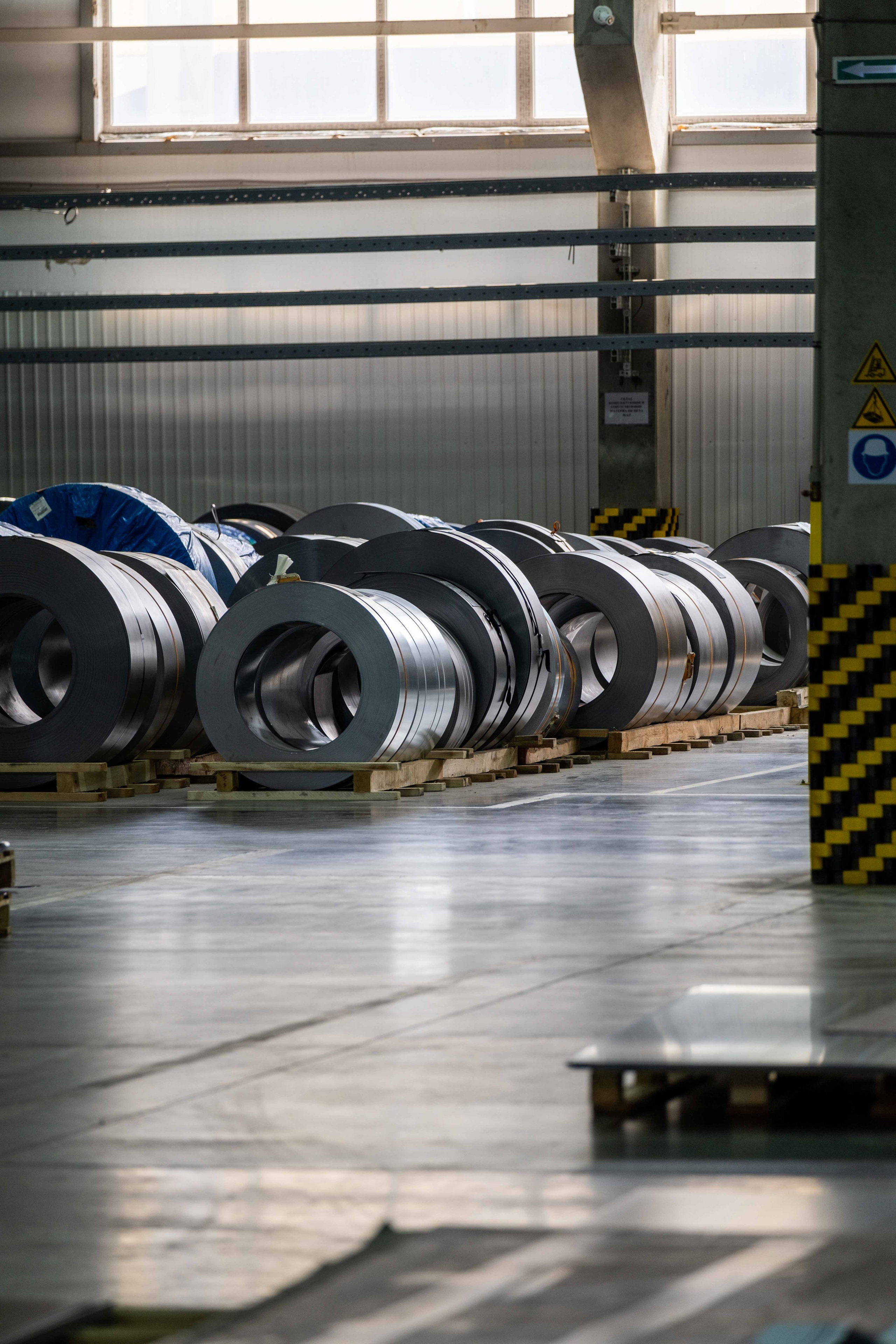 IEK — торжественное открытие производственного цеха. Фото тур