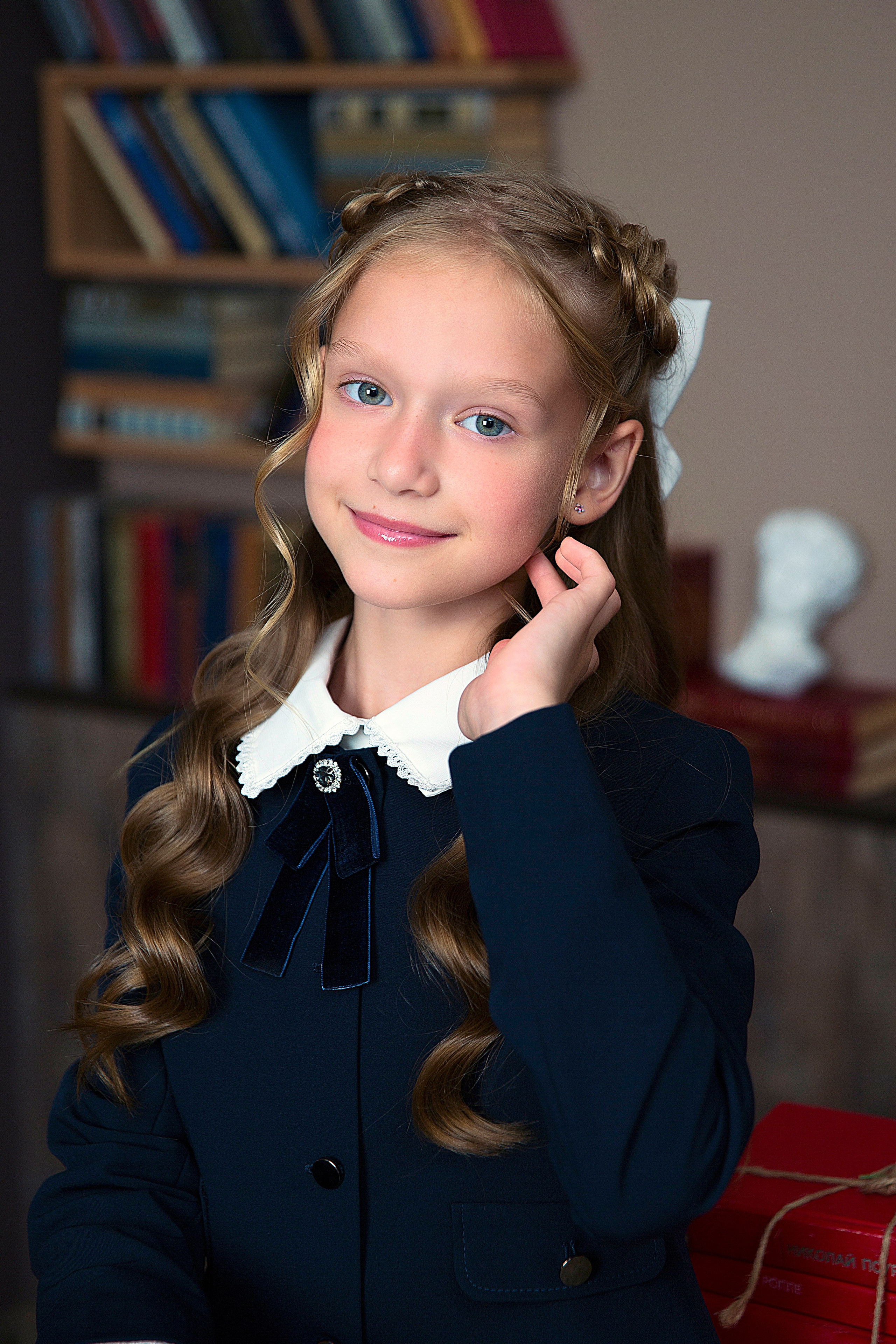 Школьница. Детский школьный фотограф в Кемерово Зиновьева Екатерина