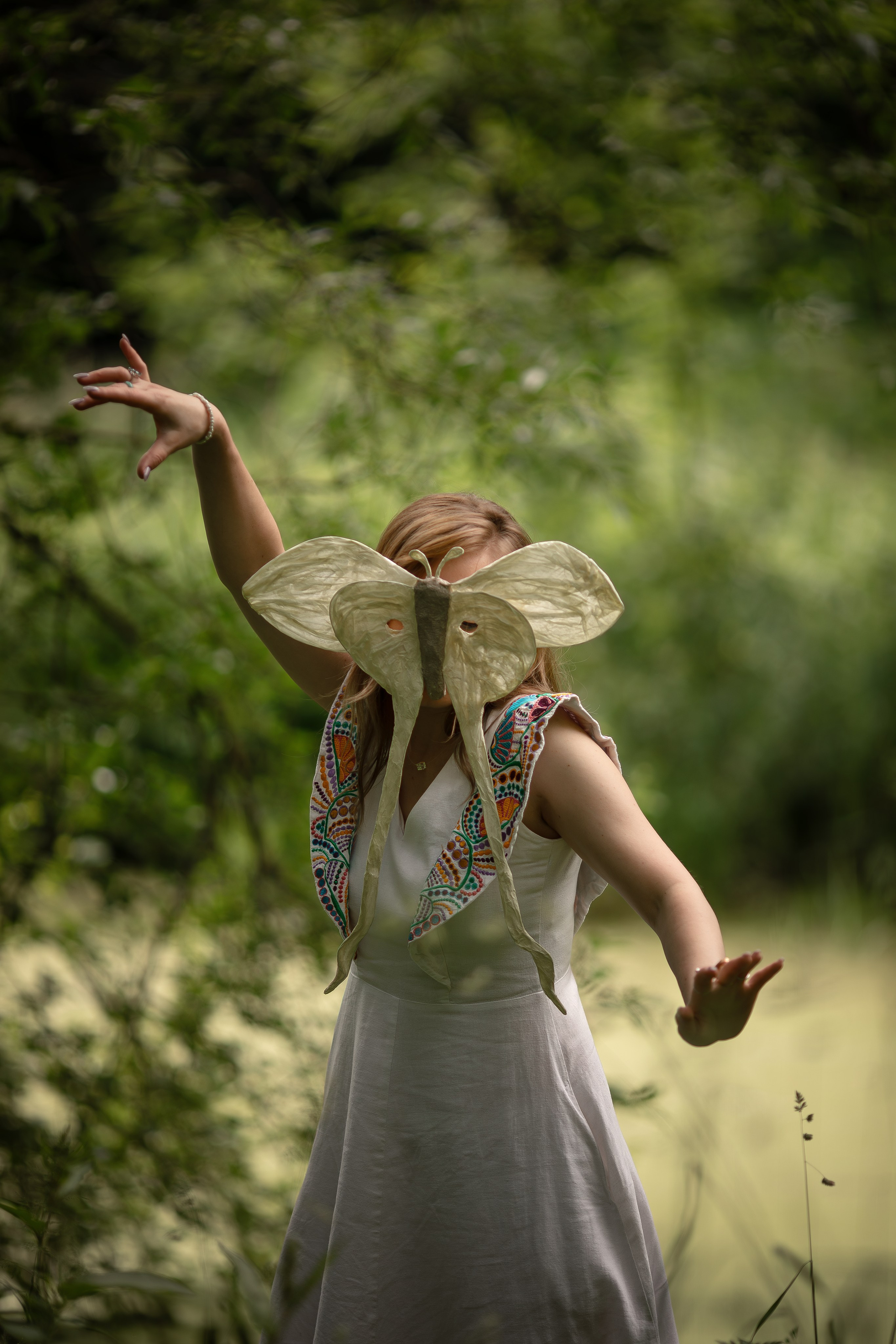 Фотопроект «Духи леса» — маски из папье-маше, свет и тишина природы. Фотограф Анна Грошикова — авторская съёмка на рассвете и закате в Москве, Мытищах, Солнечногорске и Московской области