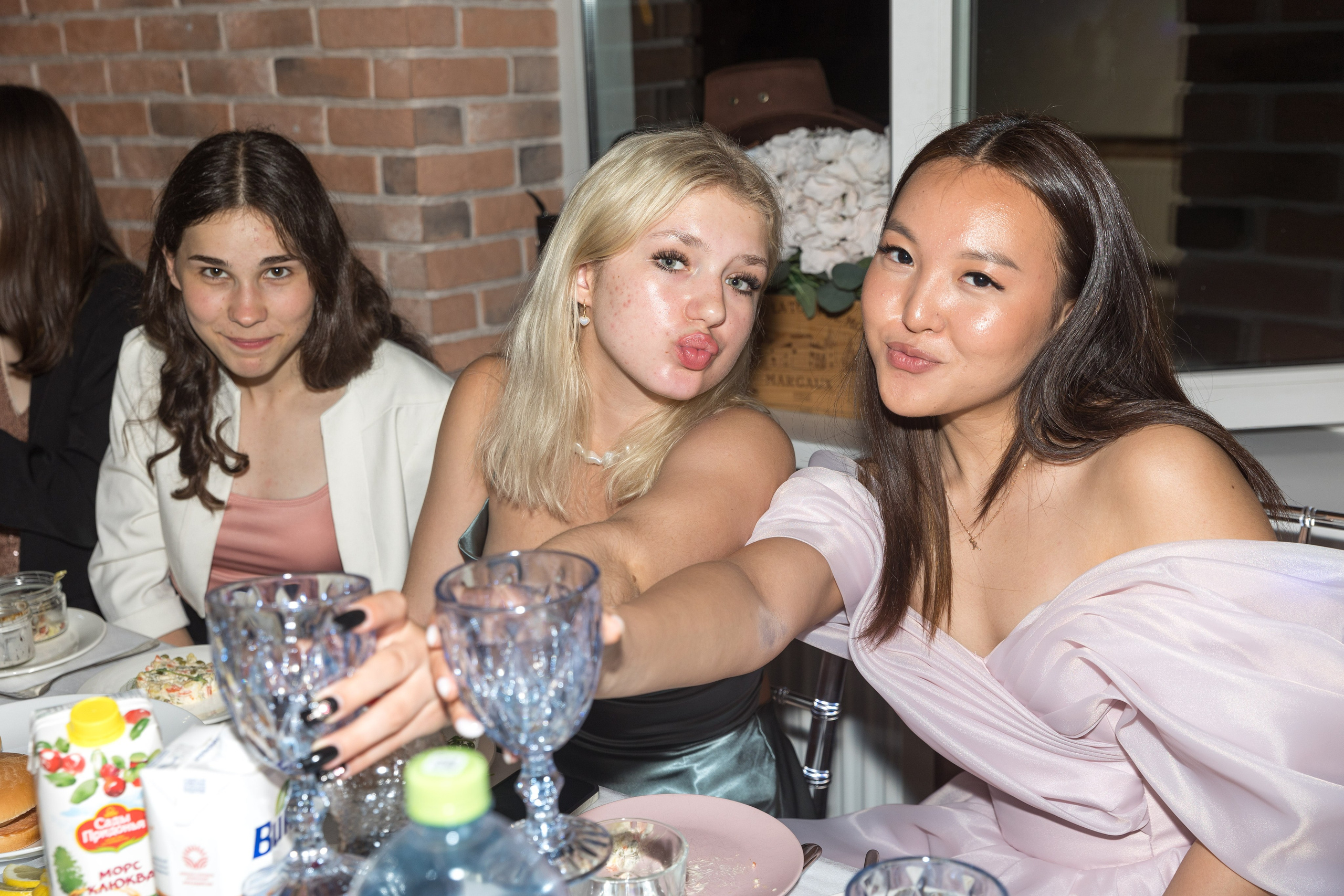 Прогулка перед выпускным. ВДНХ. Школьный фотограф в Москве Семенова Ирина