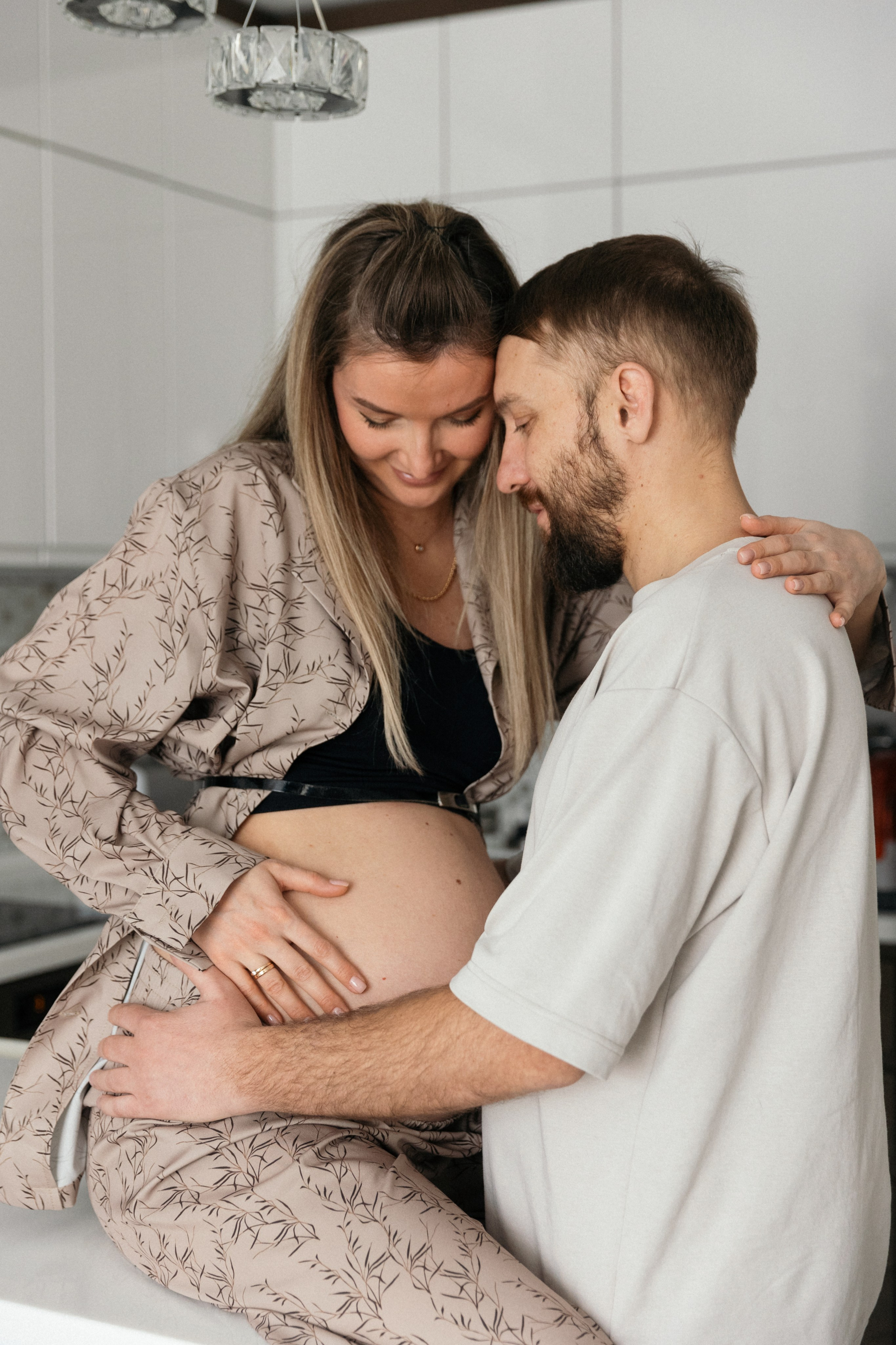 Семейная домашняя фотосессия беременности. Свадебный фотограф в Москве Полина Лелетко