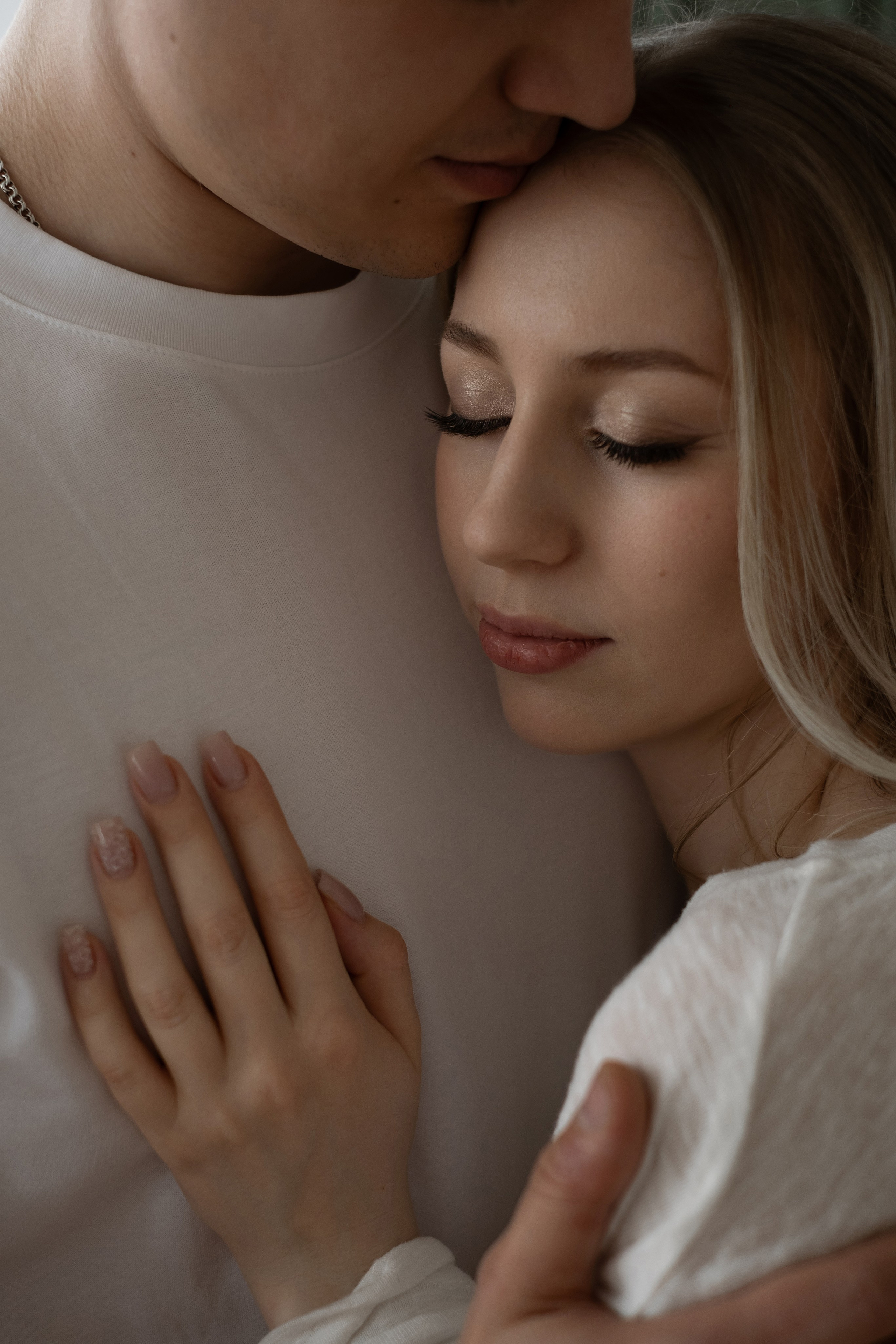 Алина и Денис. Фотограф в Москве. Женский и мужской портрет, лавстори (love story)