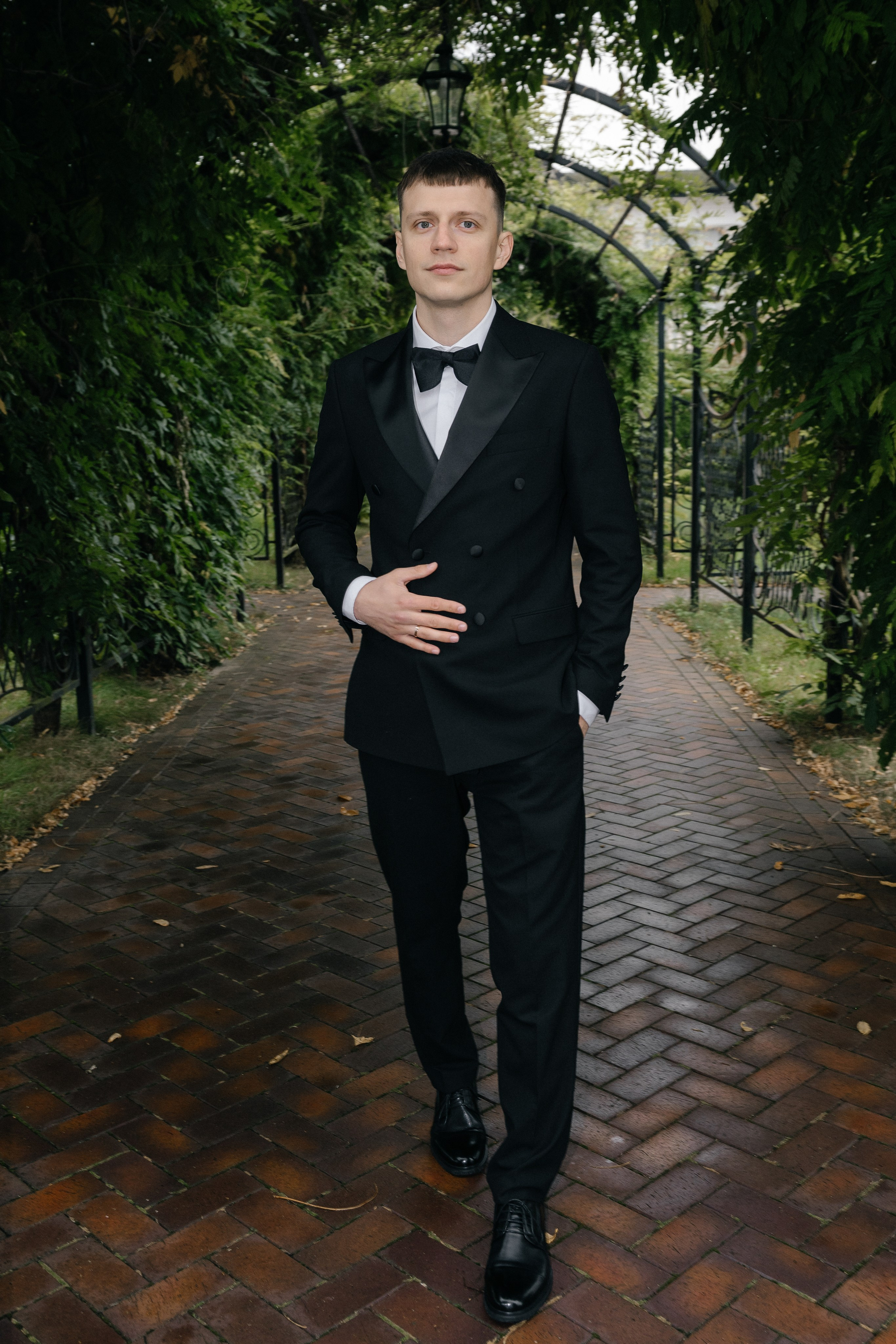 Wedding day in Martinique Bar. Wedding PHOTOGRAPHER Andrew Vnukov