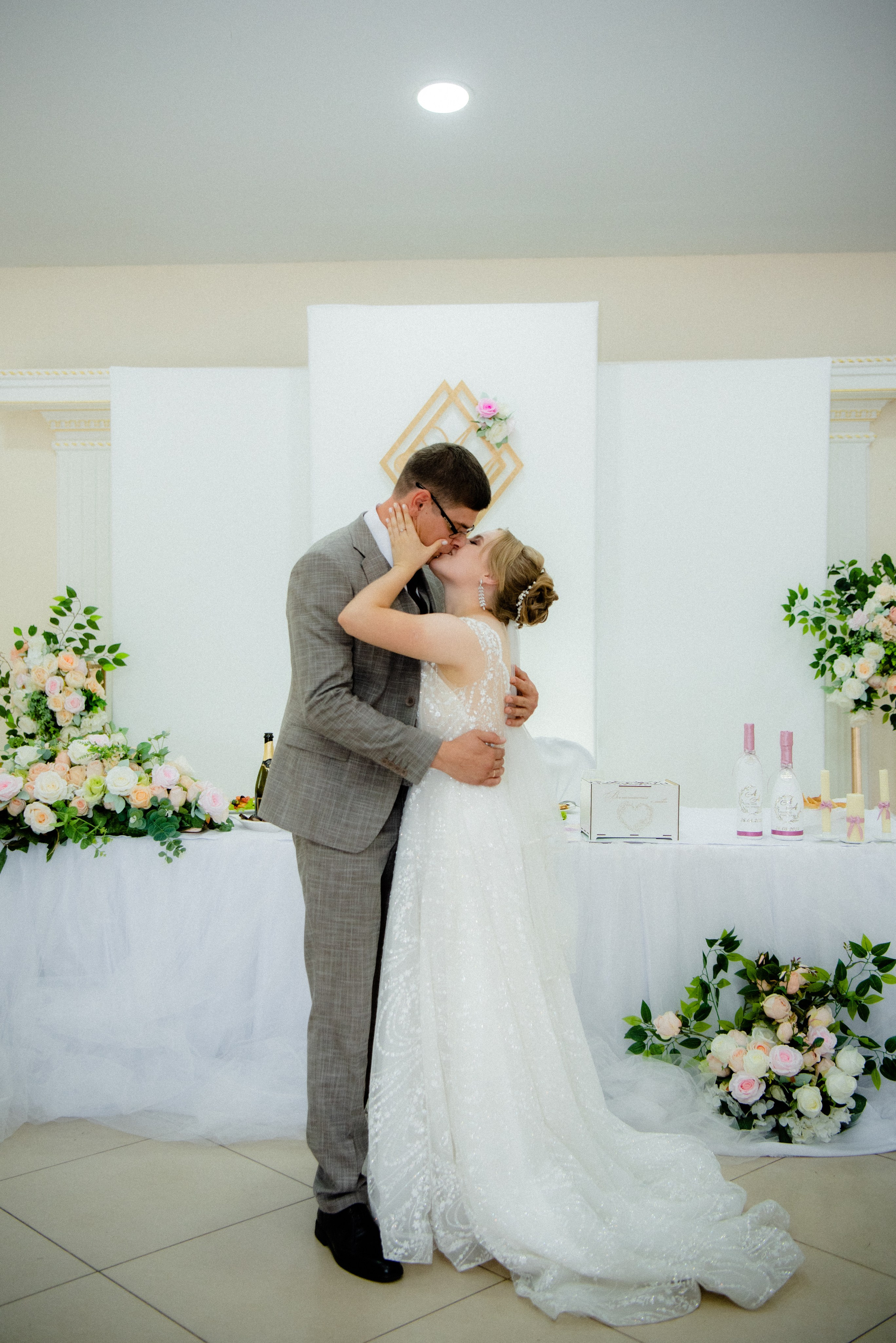 Александр и Анастасия. Свадебный день. Свадебный и семейный фотограф Волгоград Анастасия Садовникова