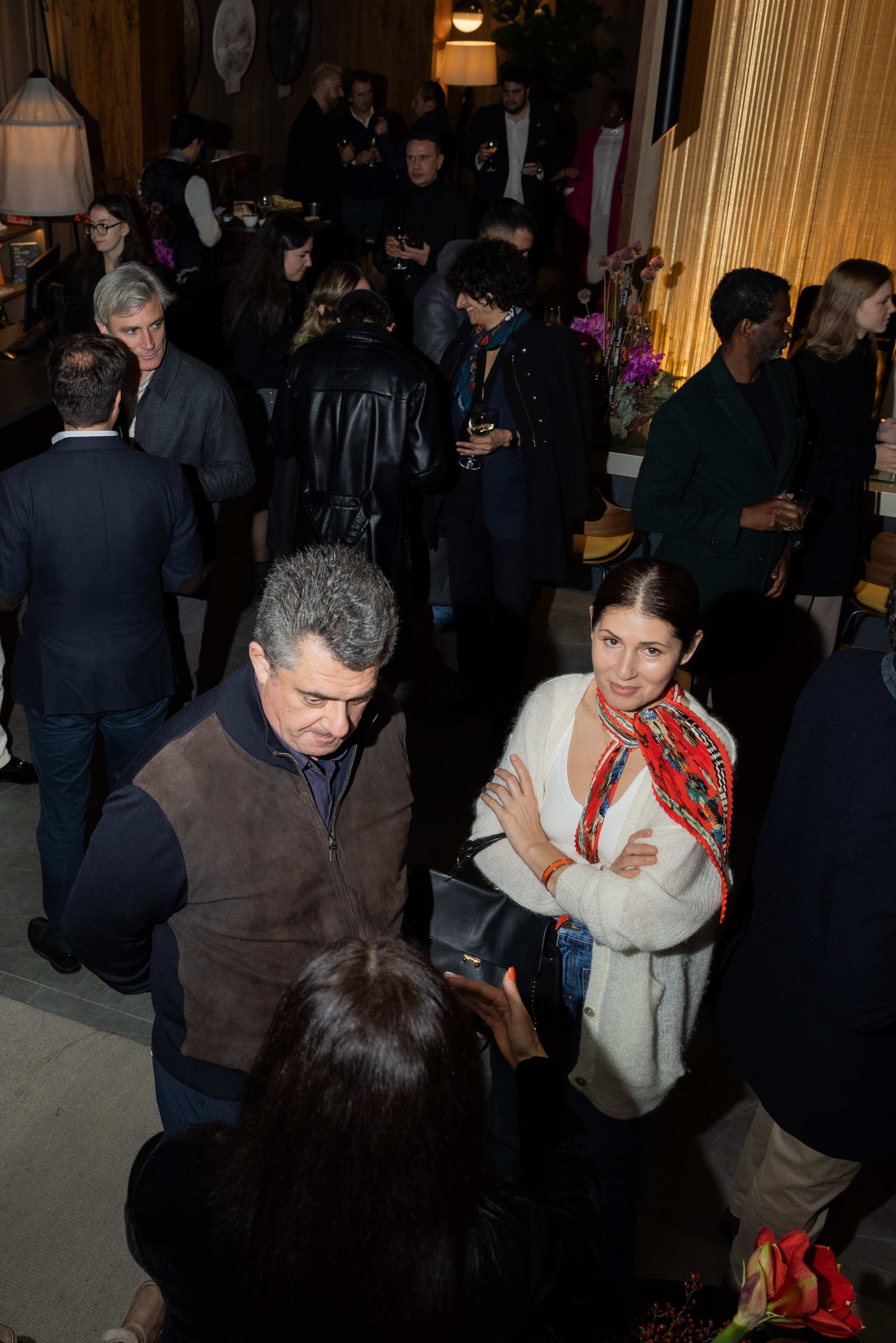 Guests mingling with Araik Galstyan’s floral masterpieces at the Meliá Hotel Barcelona event