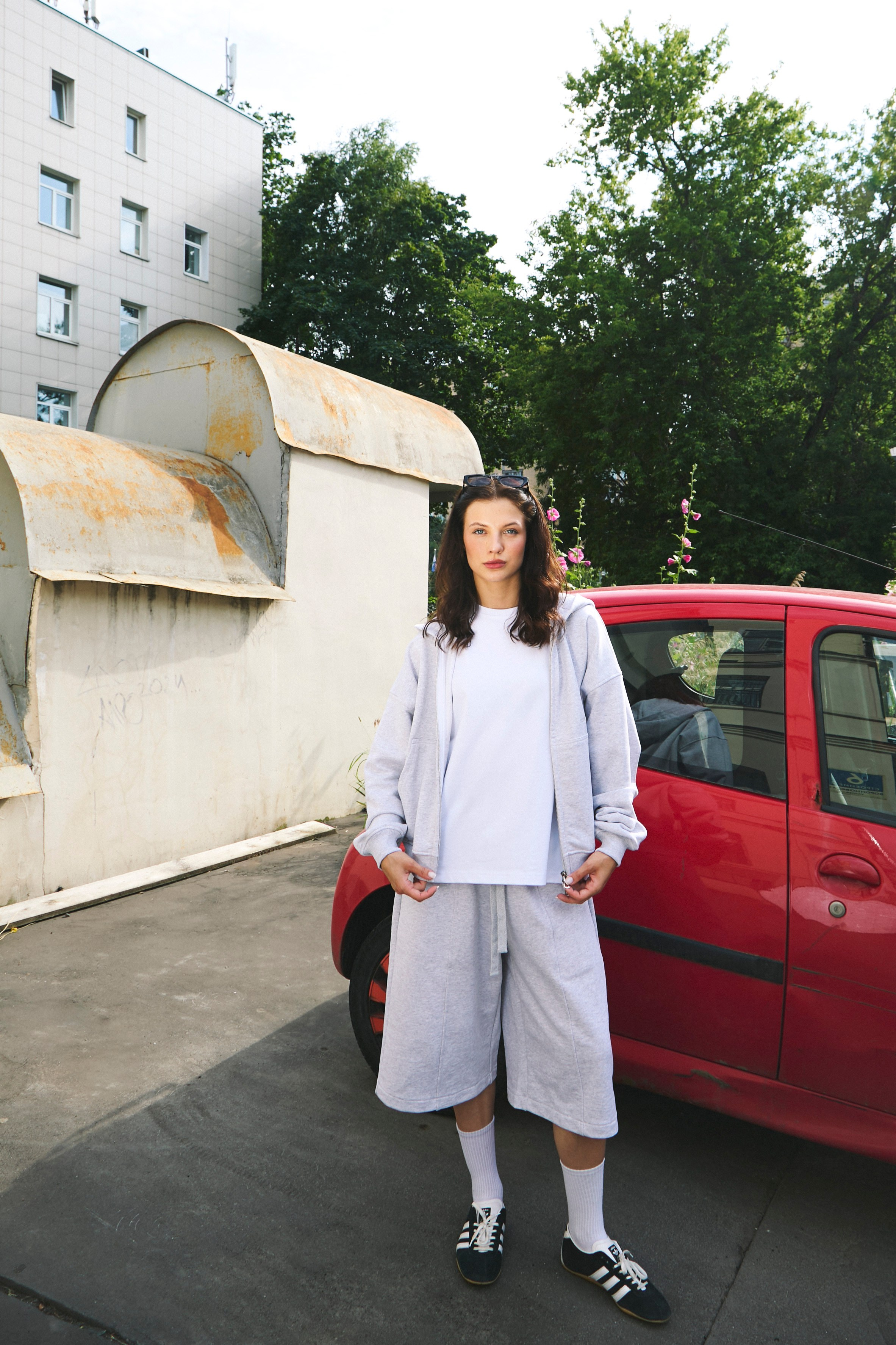 Acme Du Plaisir. Arina Kharakhashian