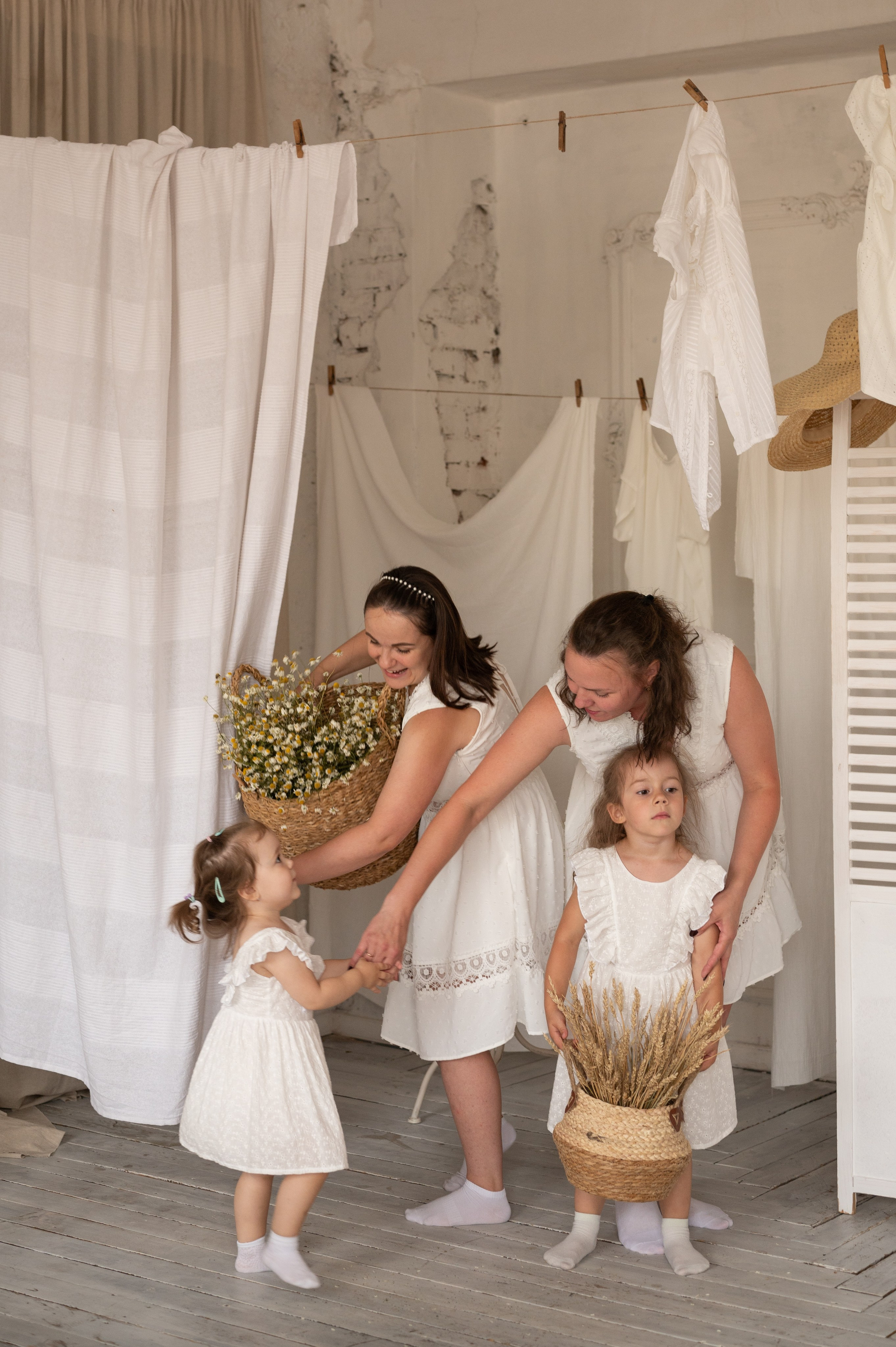 Семейная съемка в фотостудии «Воздух». Фотограф новорожденных, семейный детский в Тюмени Татьяна Морозова