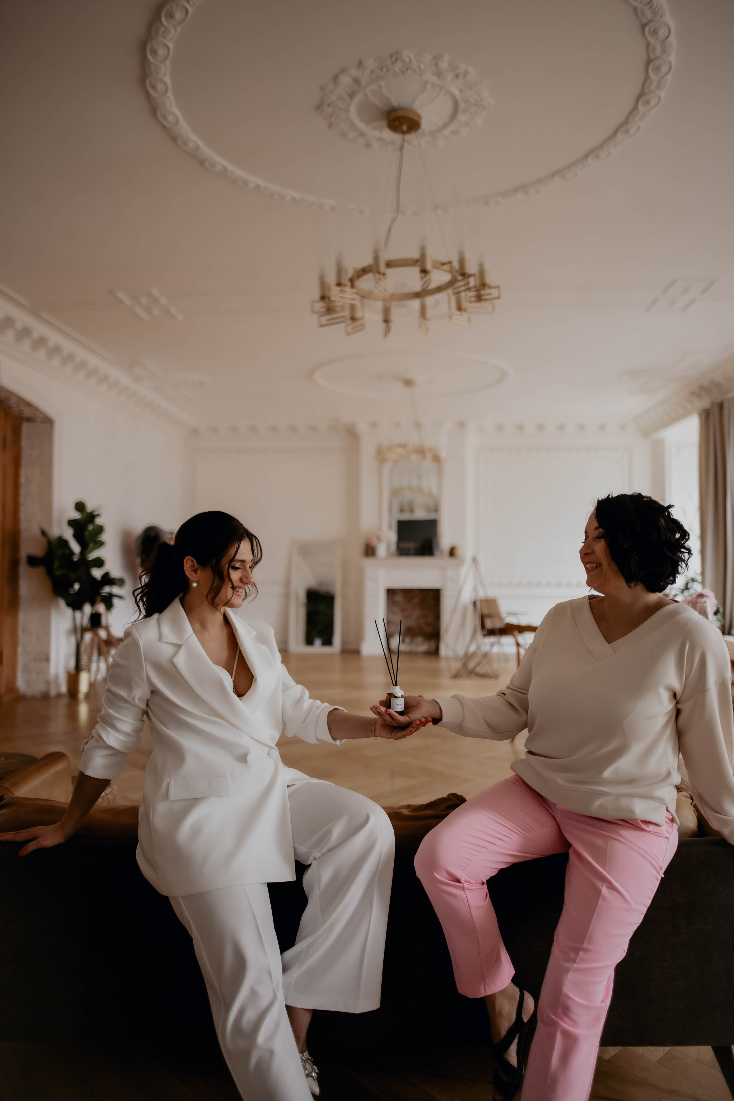 Ирина и Неля: бизнесвумен арома продукции. Фотограф Veronika Potaseva