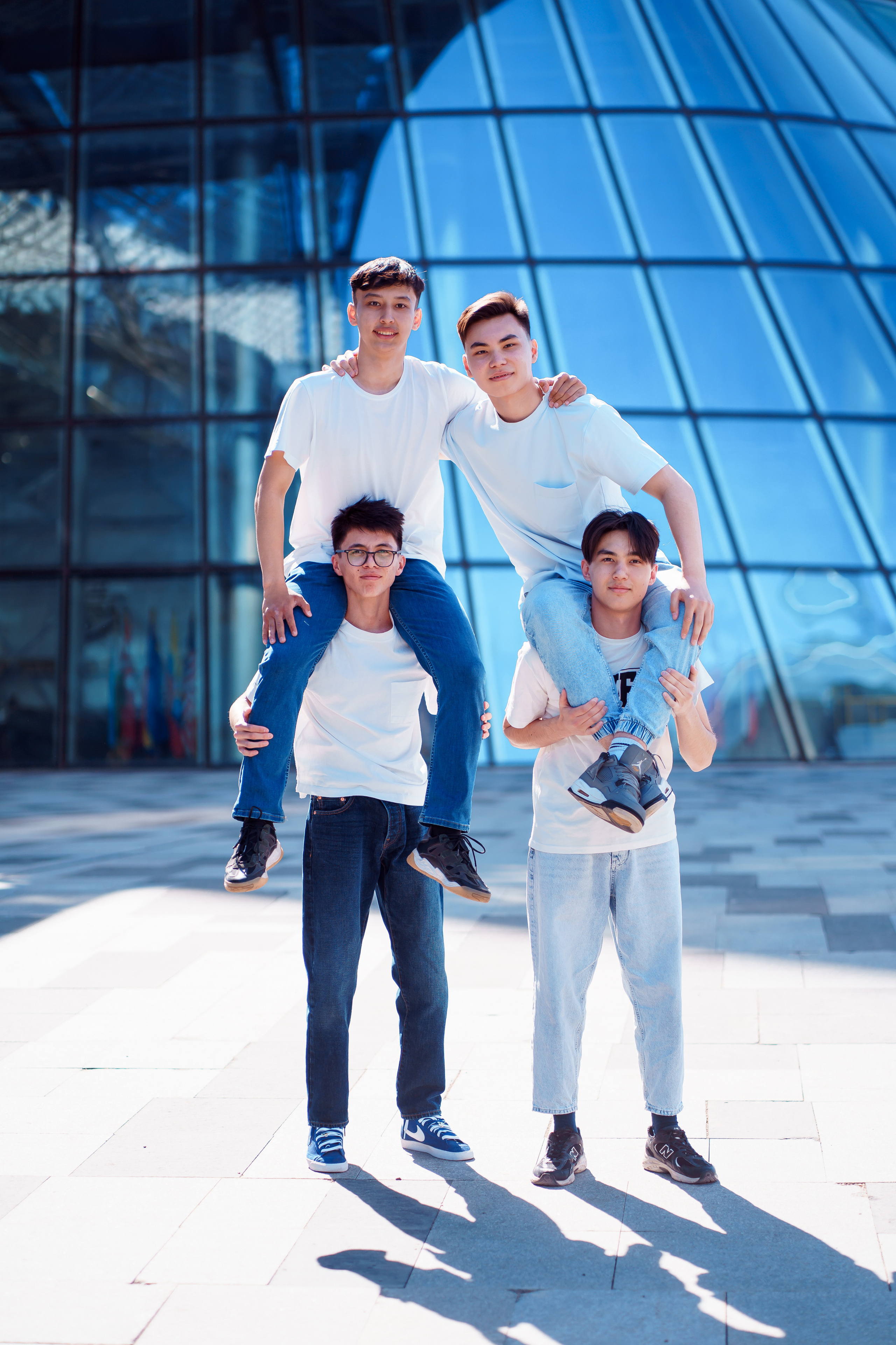 Уличные фото. Выпускные альбомы в Нур-Султане (Астана) и по всему Казахстану