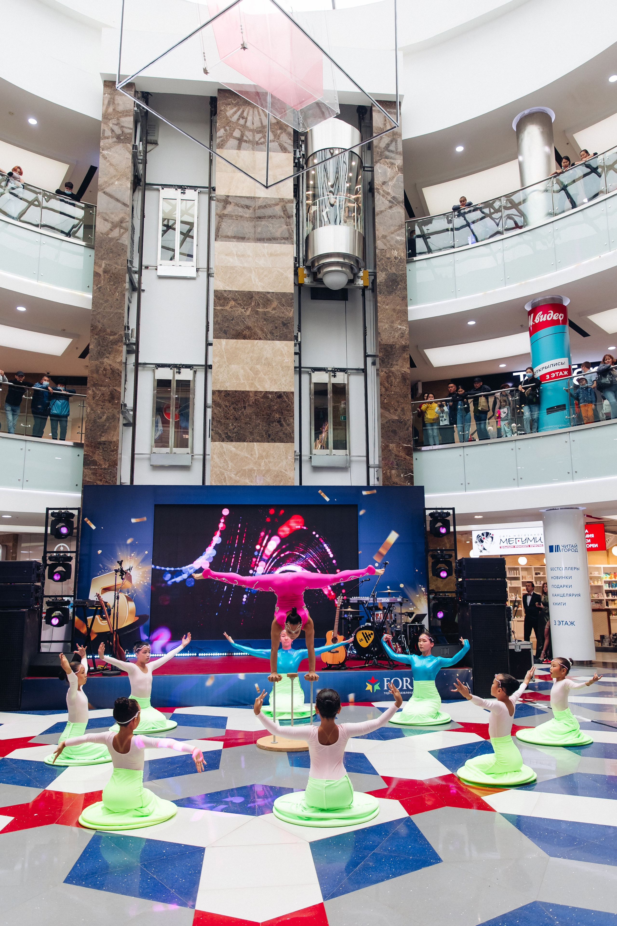 5 лет ТЦ Форум. Свадебный и семейный фотограф в Улан-Удэ