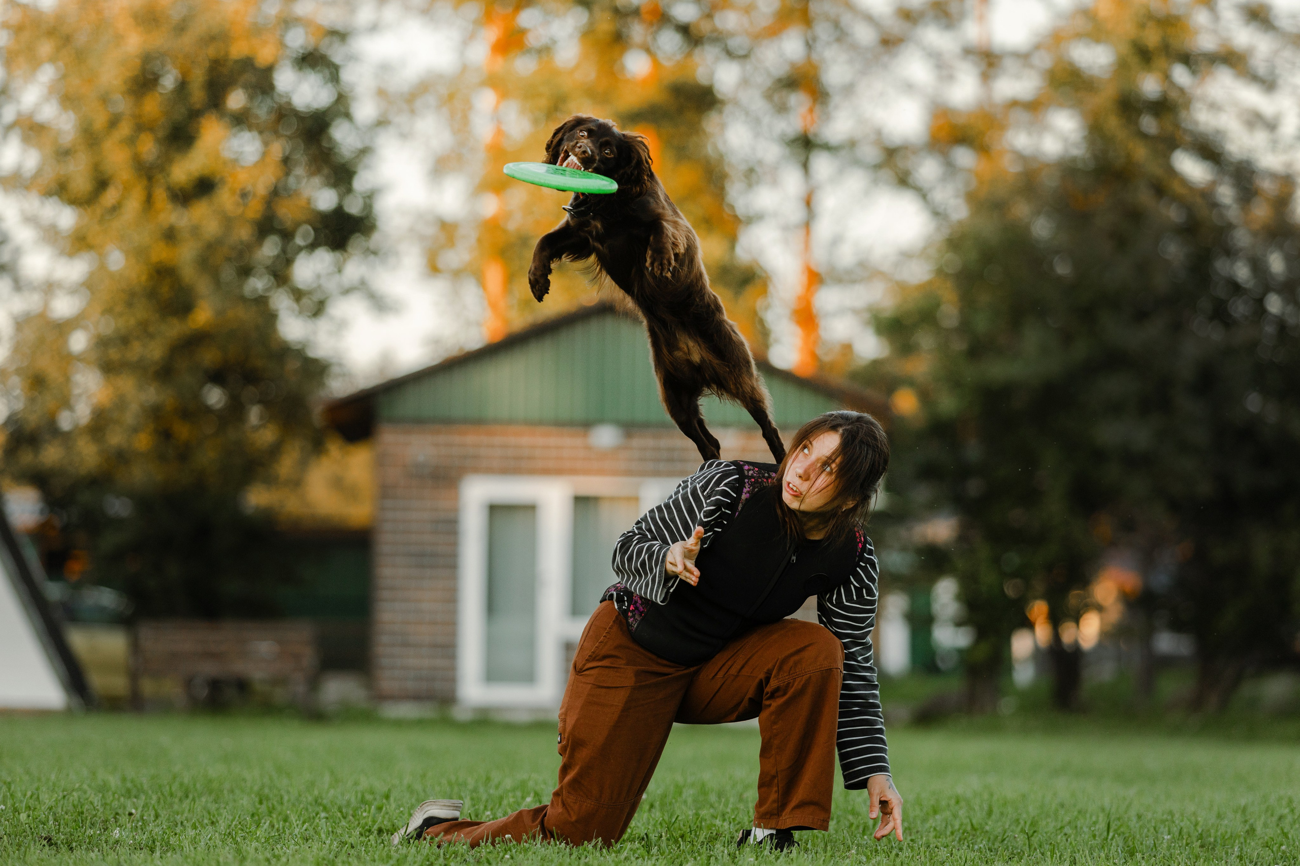 Фризби / лагерь с Ариной в Вуфпарке. Фотограф Кузина Вера