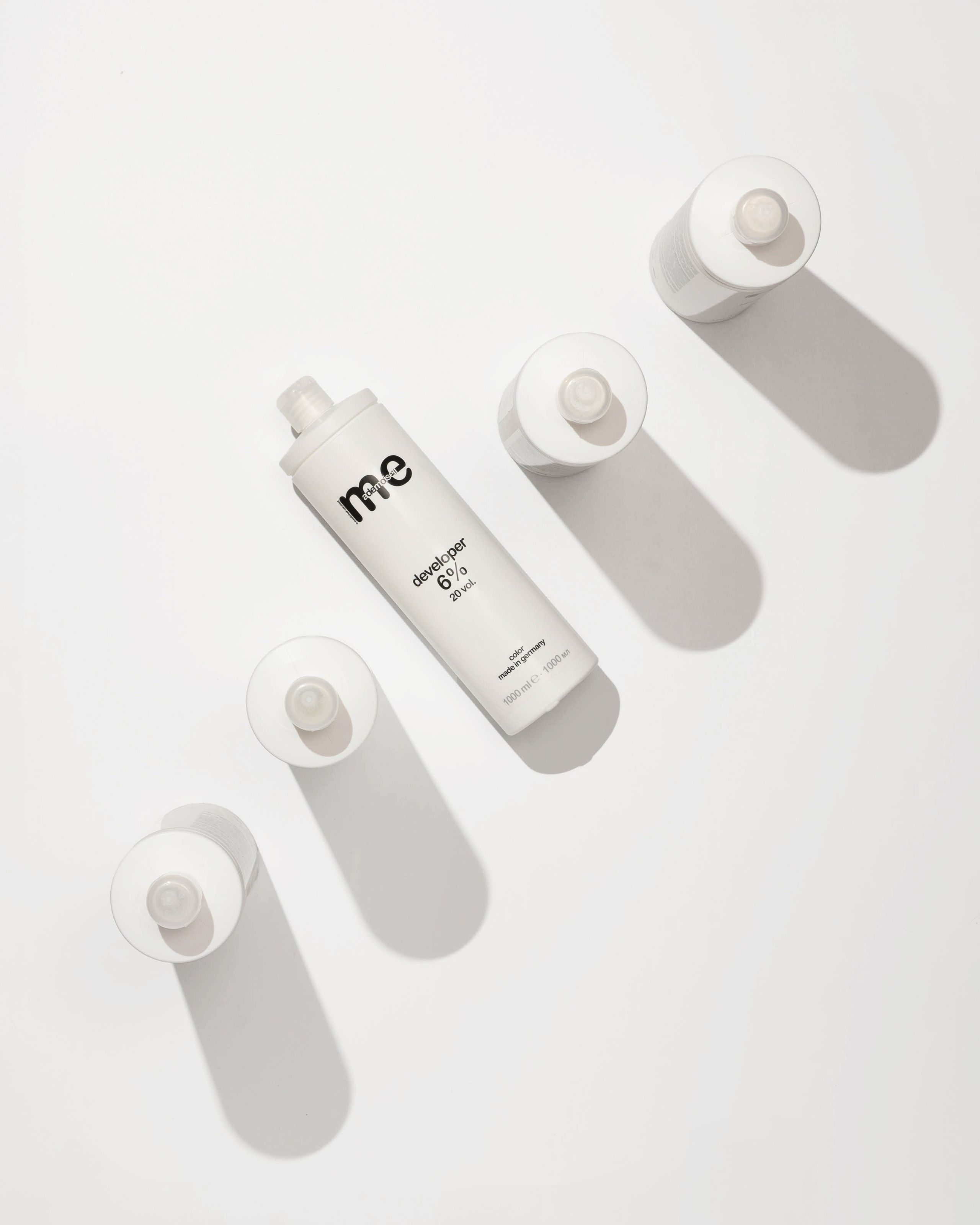 ME Mademoiselle. Каустика — предметная фотостудия для брендов