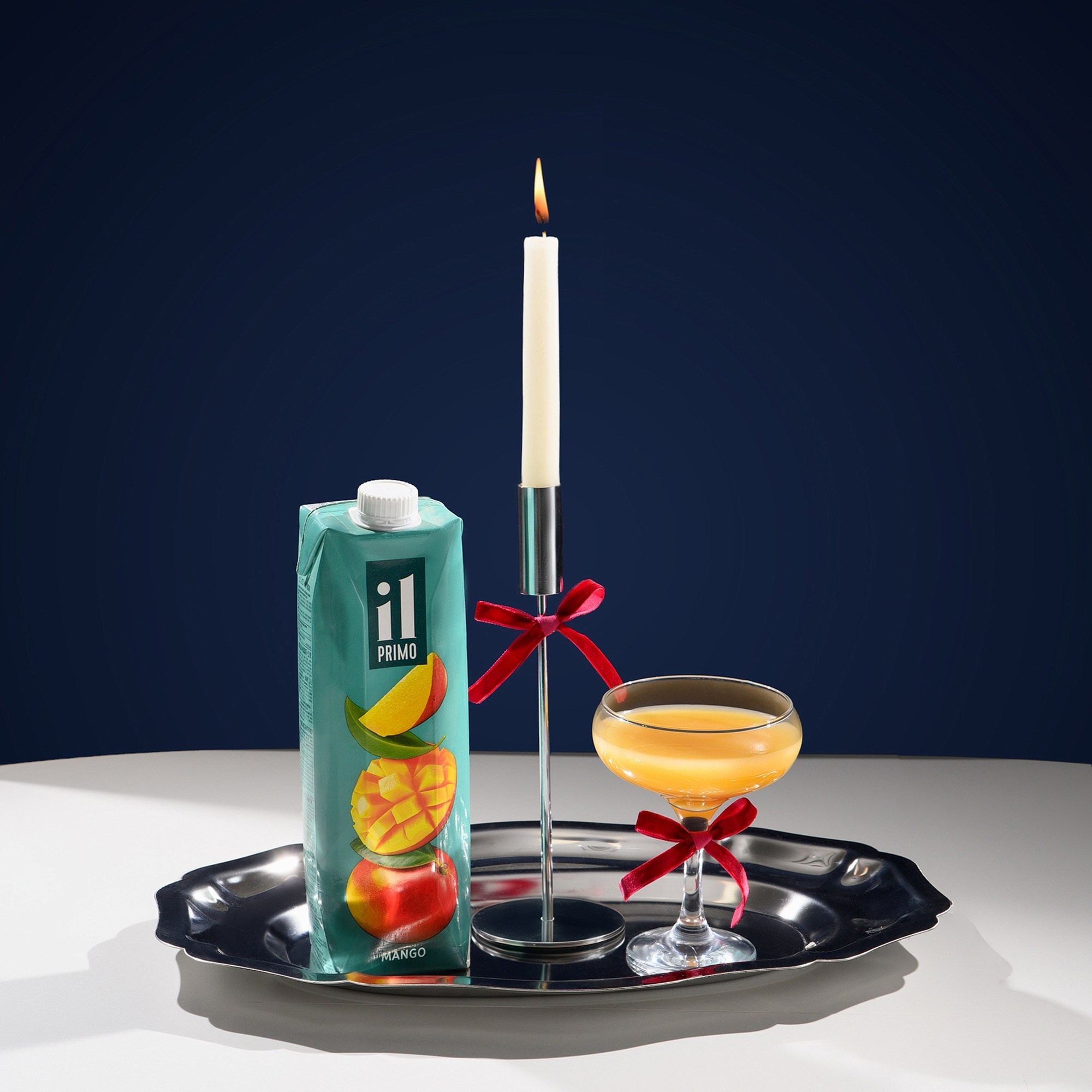 Каустика — предметная фотостудия для брендов