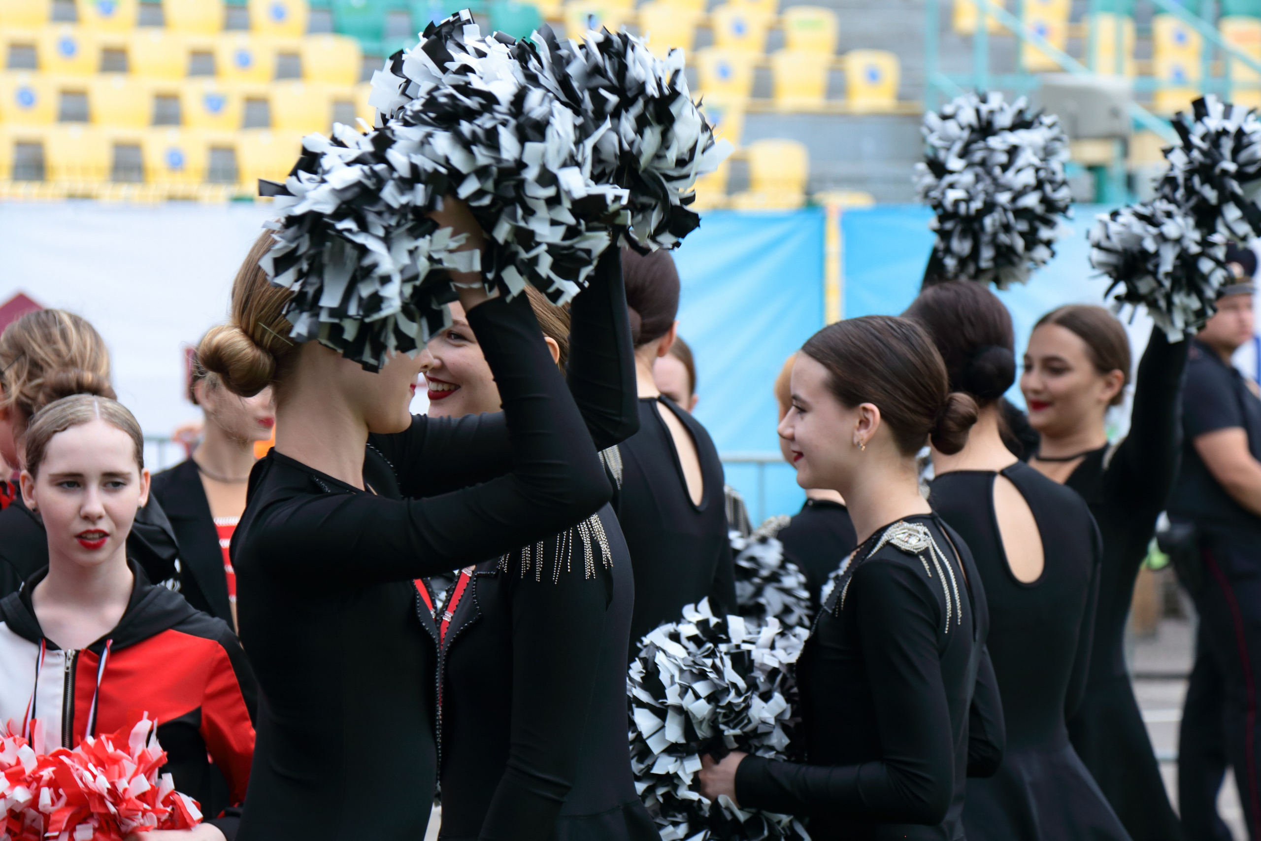 Динамичные кадры игры на футбольном фестивале в Липецке от профессионального фотографа.