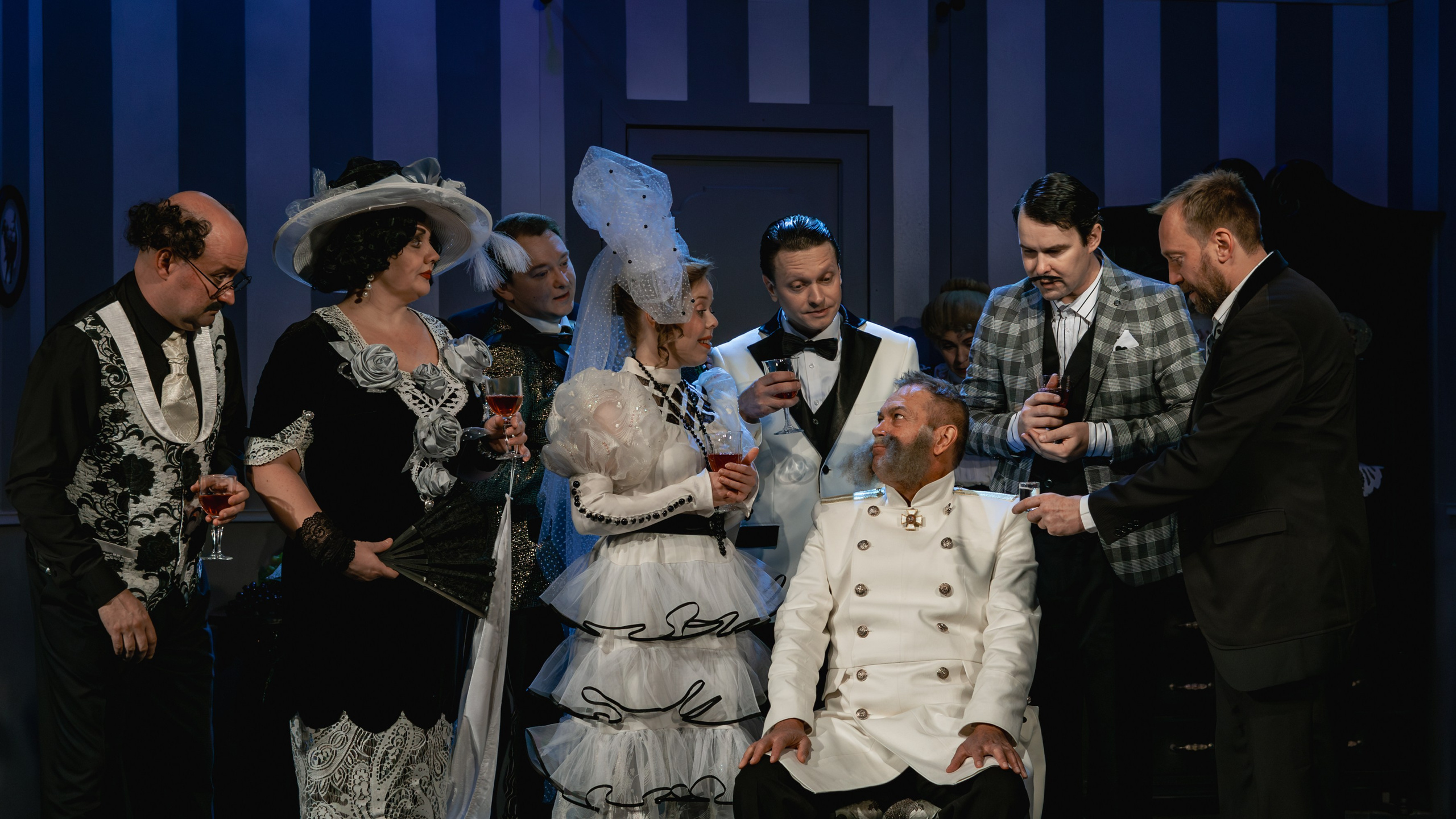 Театр Юного Зрителя «Две свадьбы». Фотограф Марк Файзулин