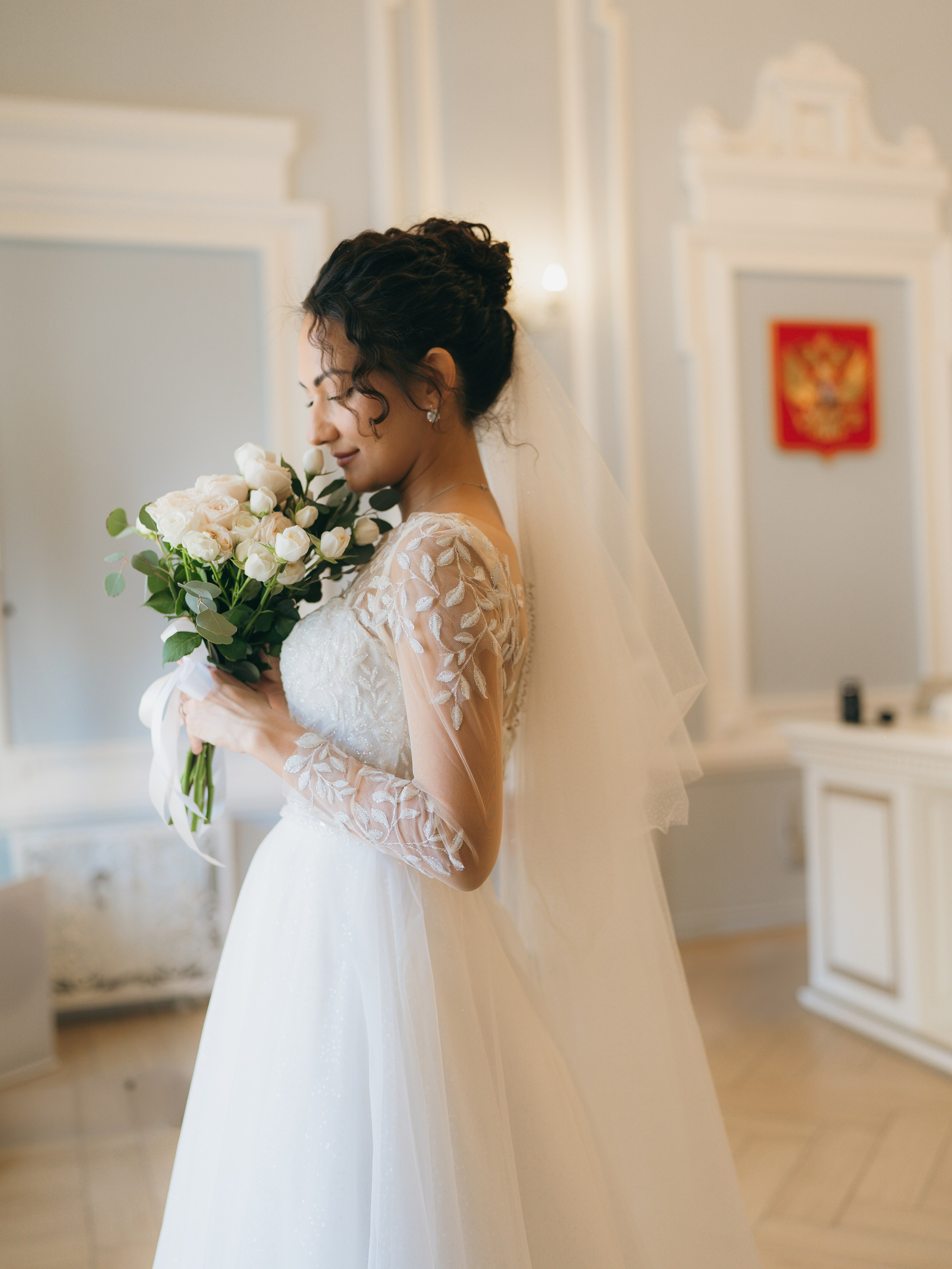 Свадебная фотосессия в загсе. Фотограф из Екатеринбурга Алена Мусалимова