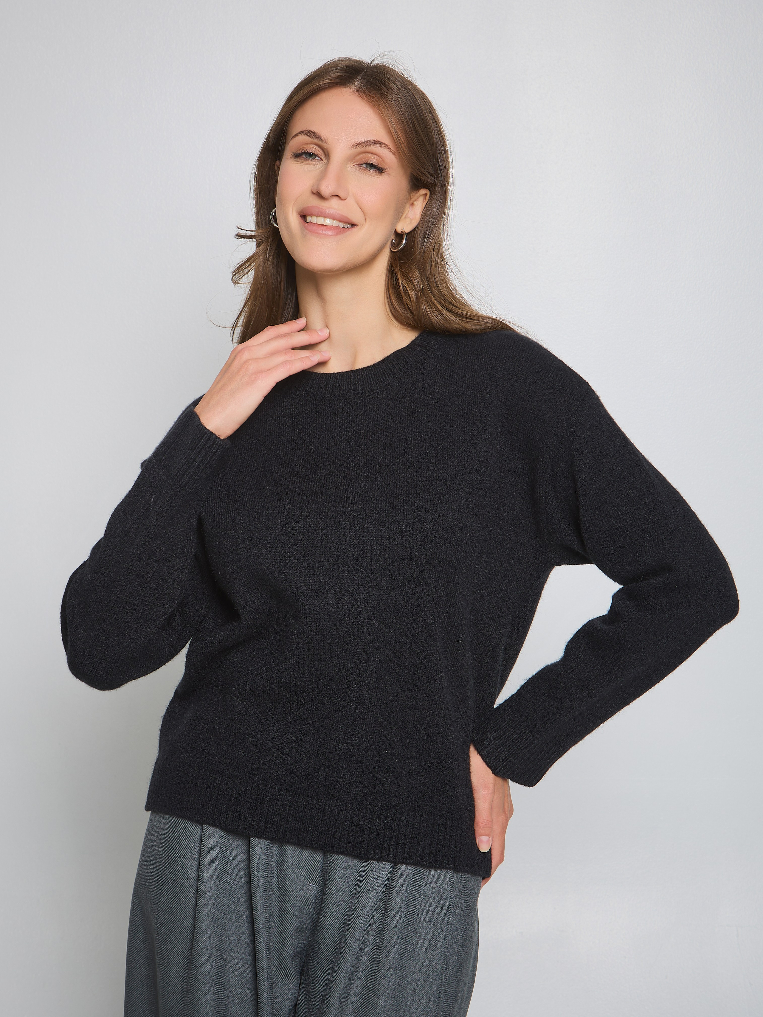 Одежда для маркетплейсов. Фотограф Руслан Потапов в Краснодаре