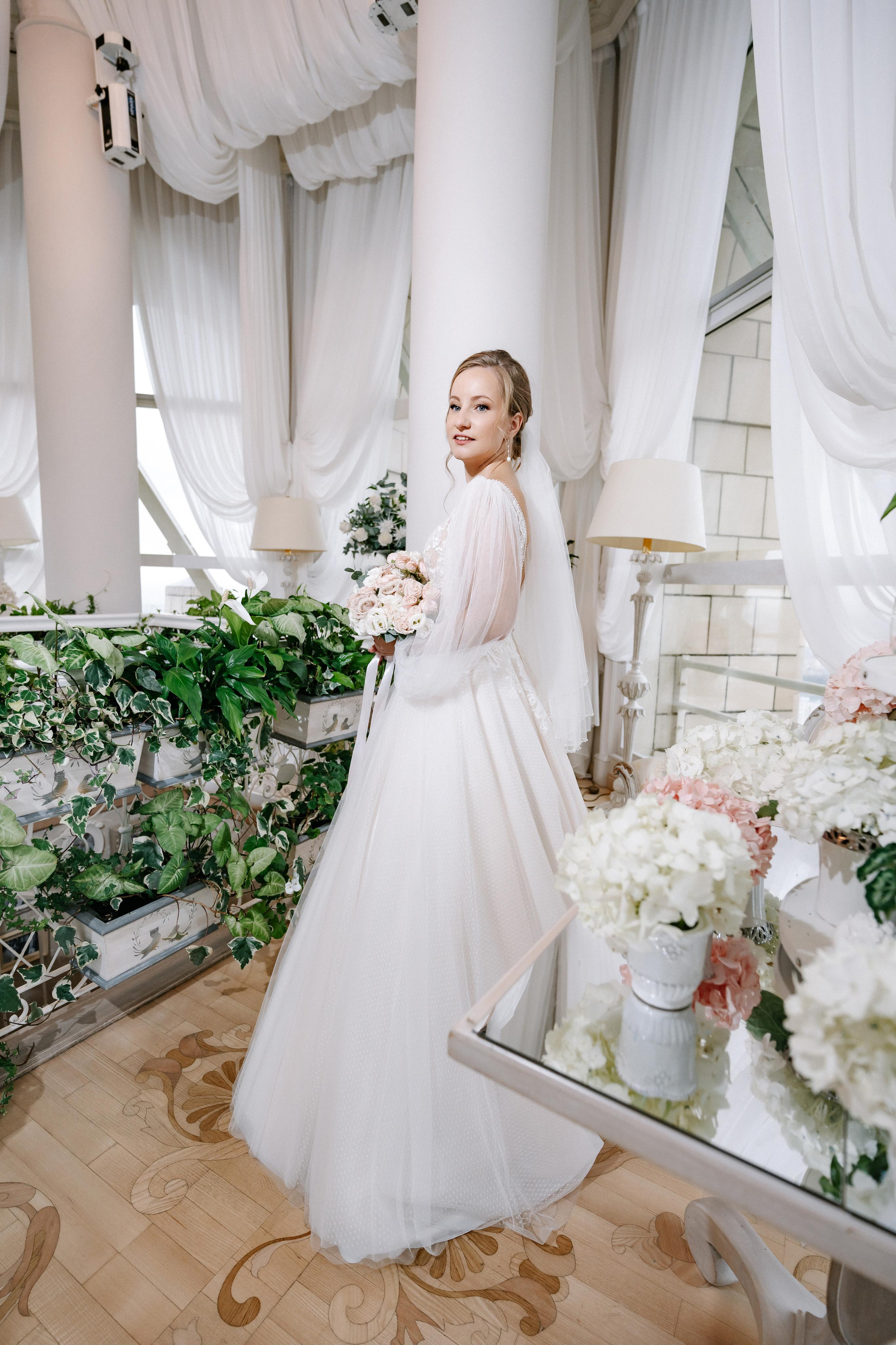 Свадебная фотосессия в ресторане Романтик (гостиница Украина)