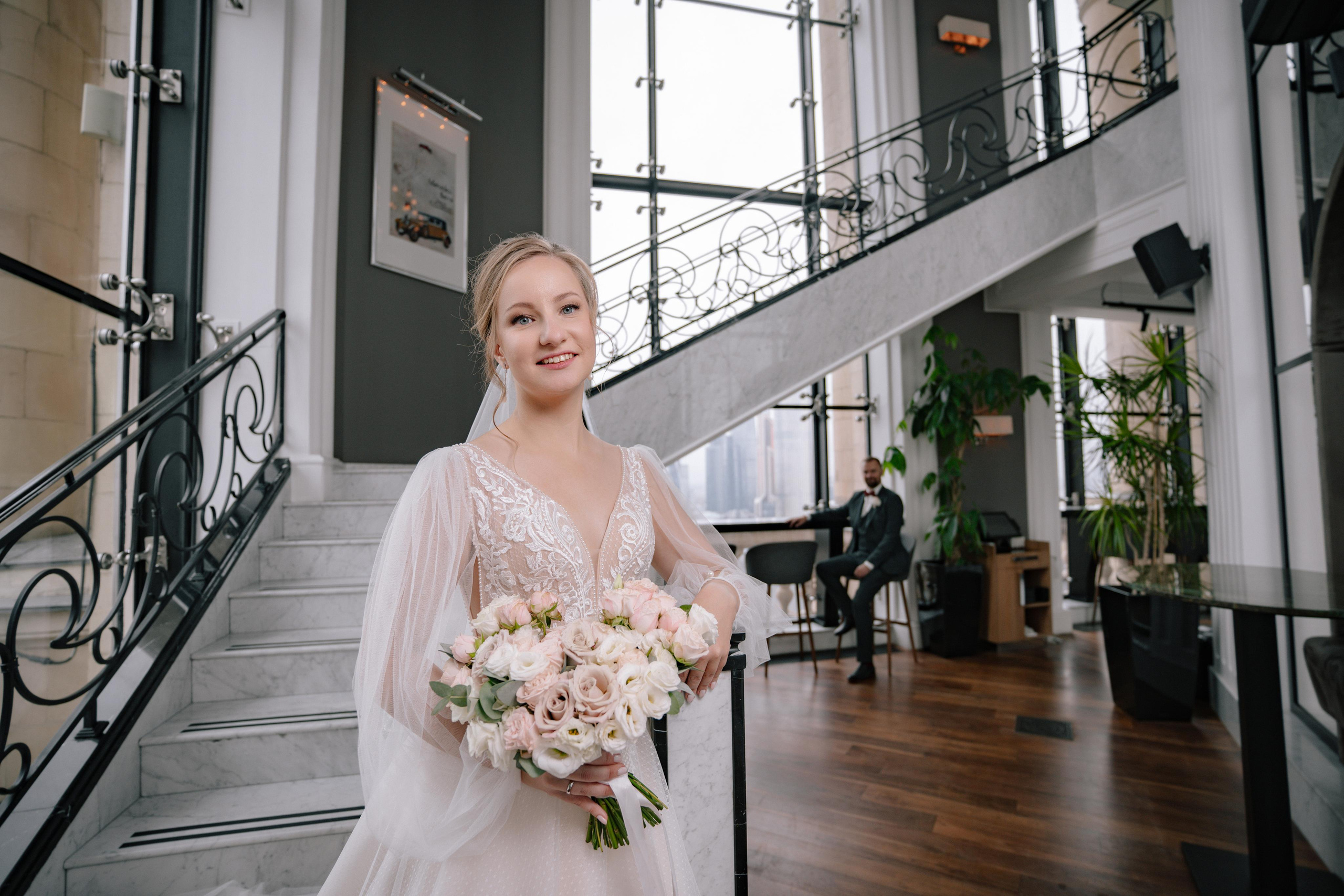 Свадебная фотосессия в ресторане BUONO (Бона) и Mercedes Bar (гостиница Украина)