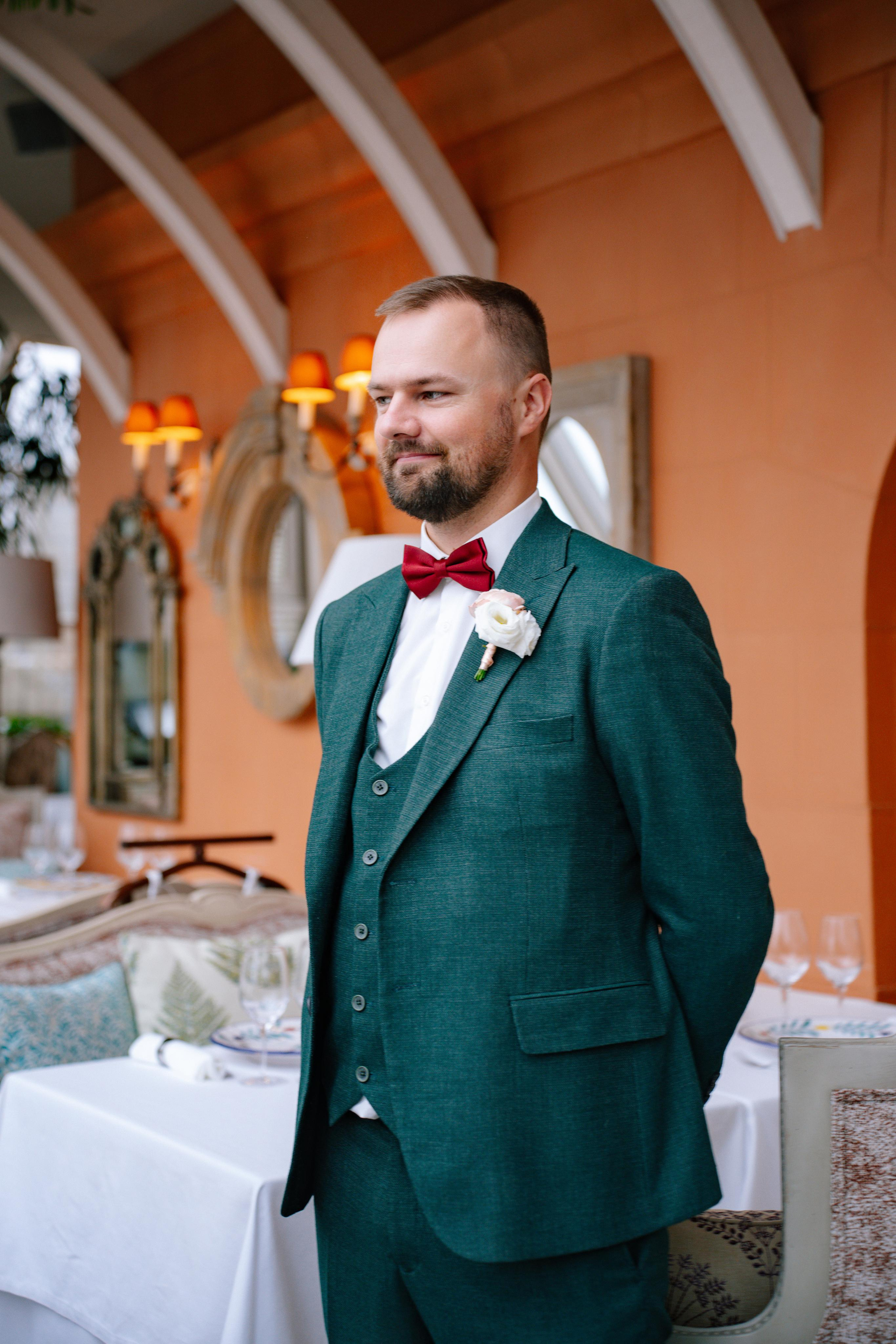 Свадебная фотосессия в ресторане BUONO (Бона) и Mercedes Bar (гостиница Украина)