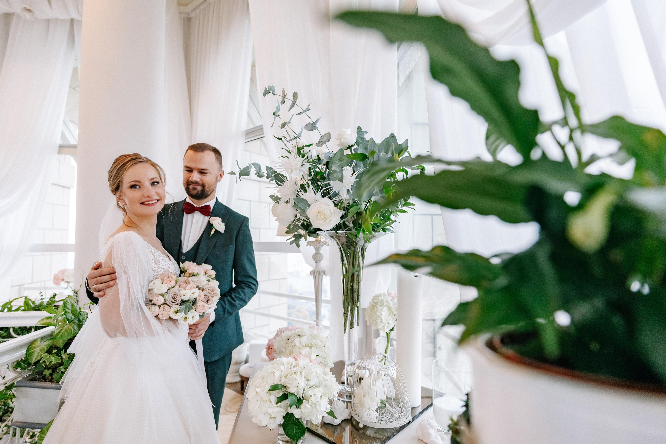 Свадебная фотосессия в ресторане Романтик (гостиница Украина)