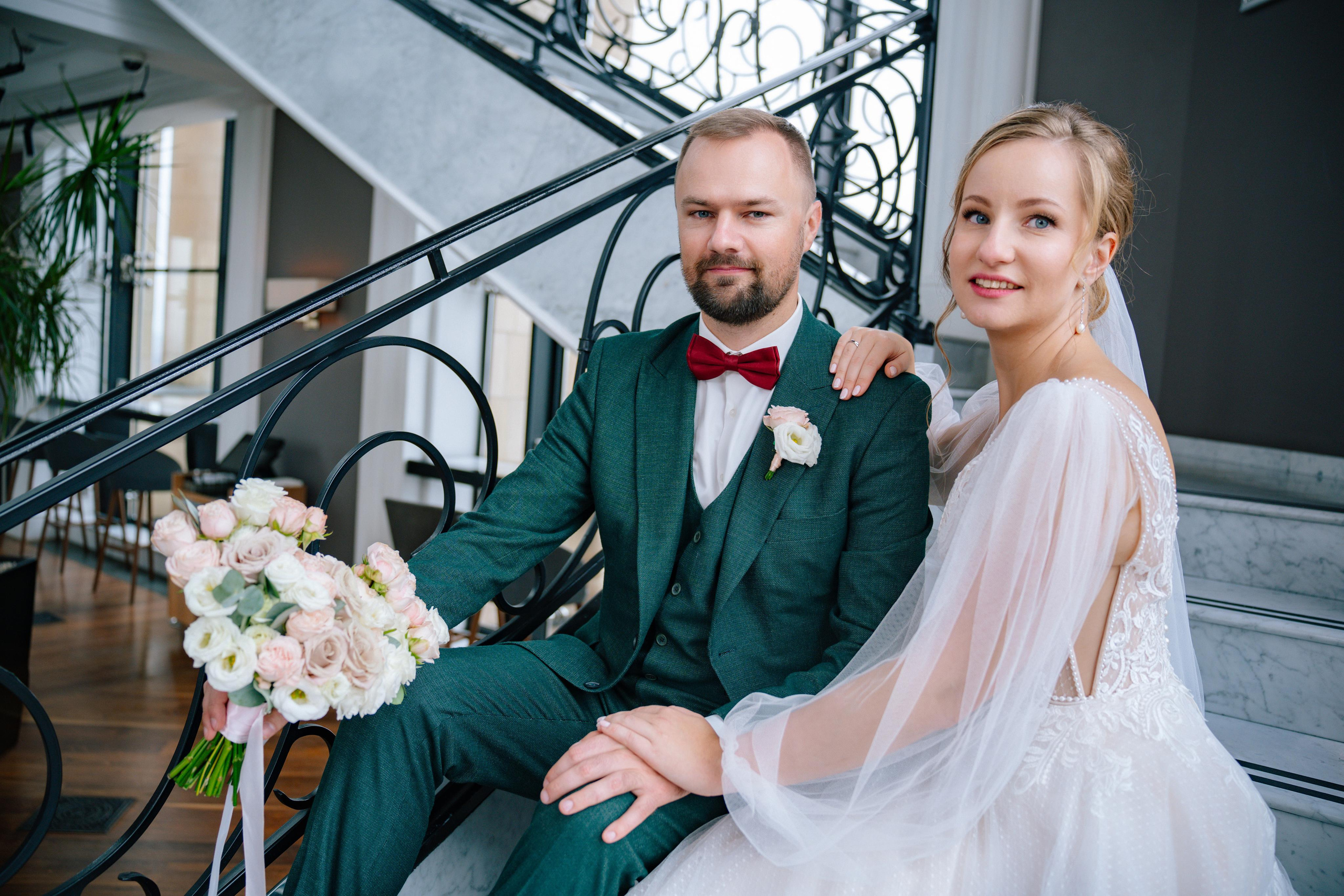 Свадебная фотосессия в ресторане BUONO (Бона) и Mercedes Bar (гостиница Украина)