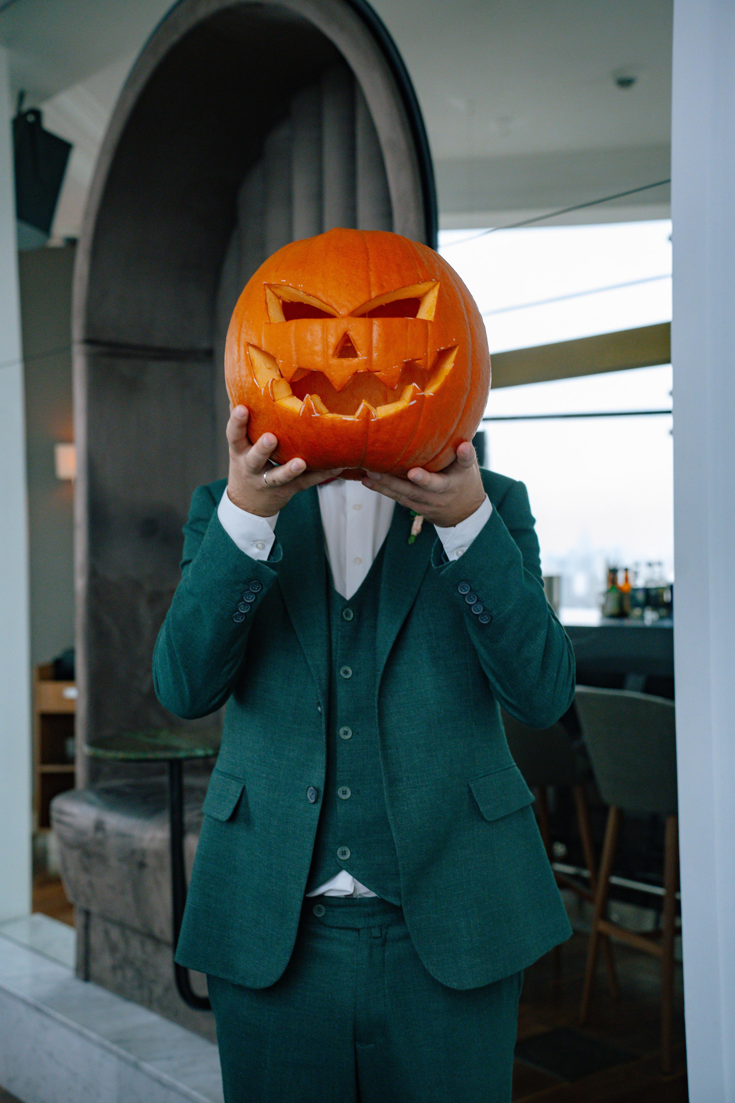 Свадебная фотосессия в ресторане BUONO (Бона) и Mercedes Bar (гостиница Украина)