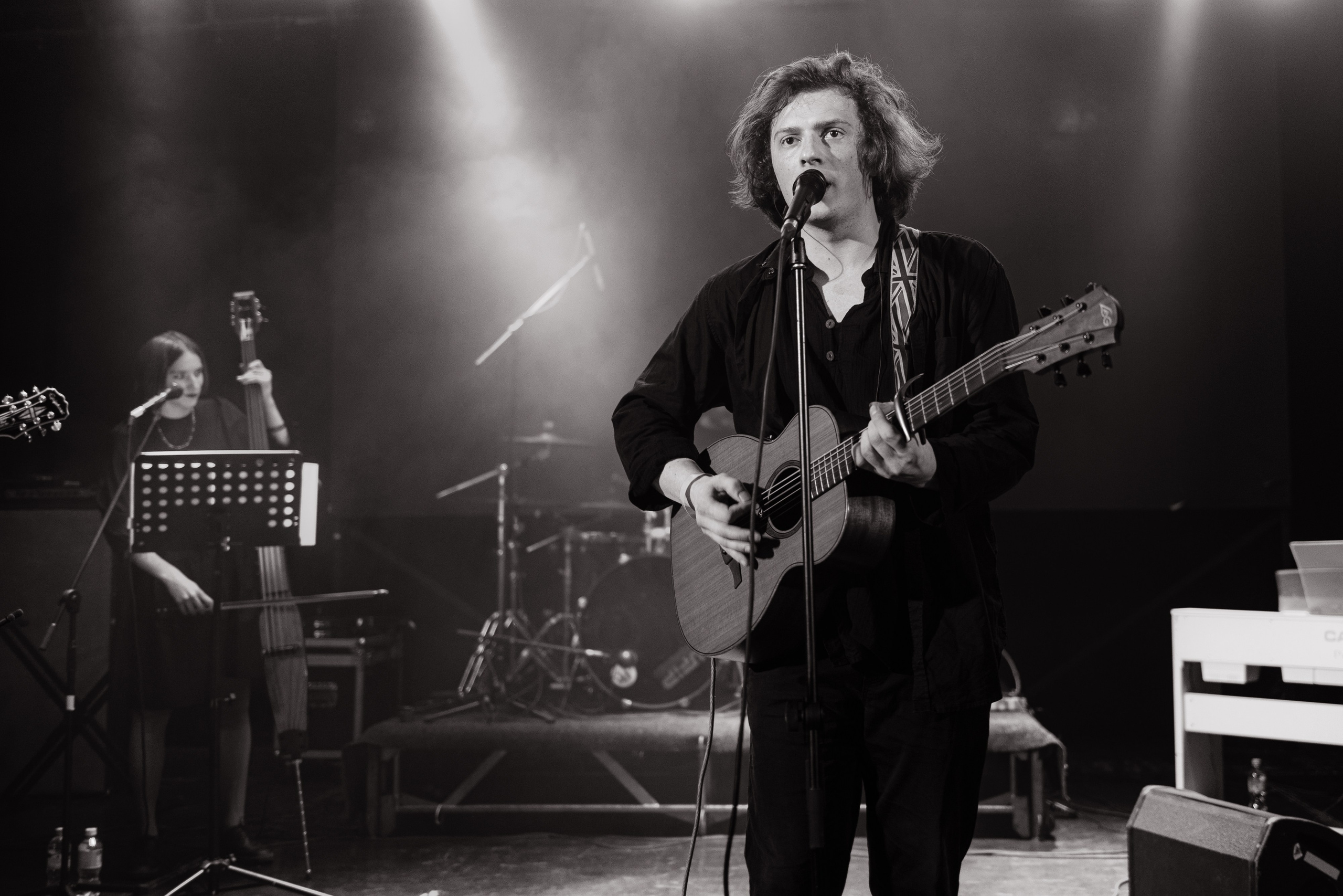 Бонд с кнопкой. Gorsvet.ph