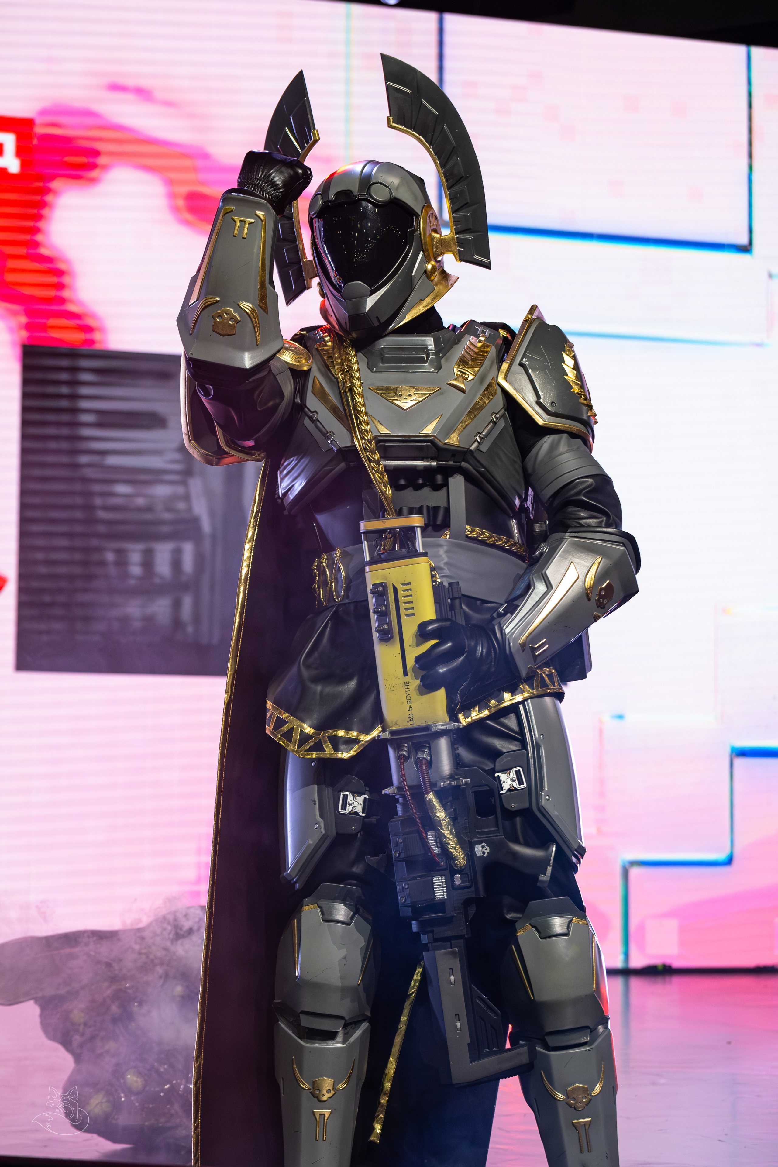 Сцена РЭД ЭКСПО 2024. Косплей фотограф