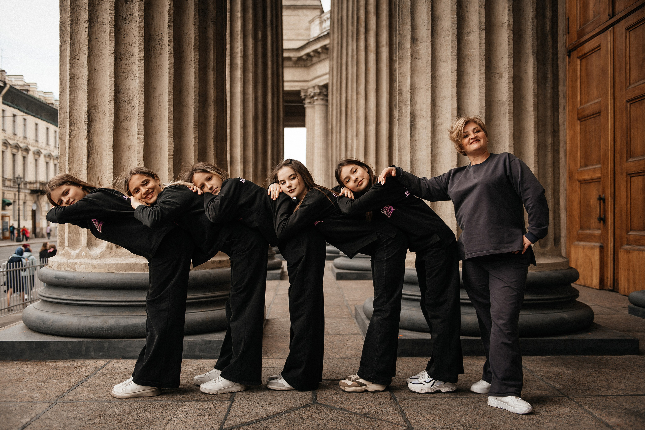 контент фотосъёмка для студии танца у Казанского собора