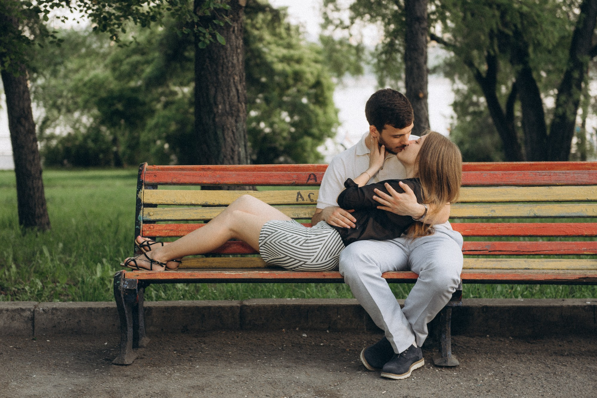 Глеб & Анастасия. Прогулка по речному. Портретный фотограф в Новосибирске Василий Дан