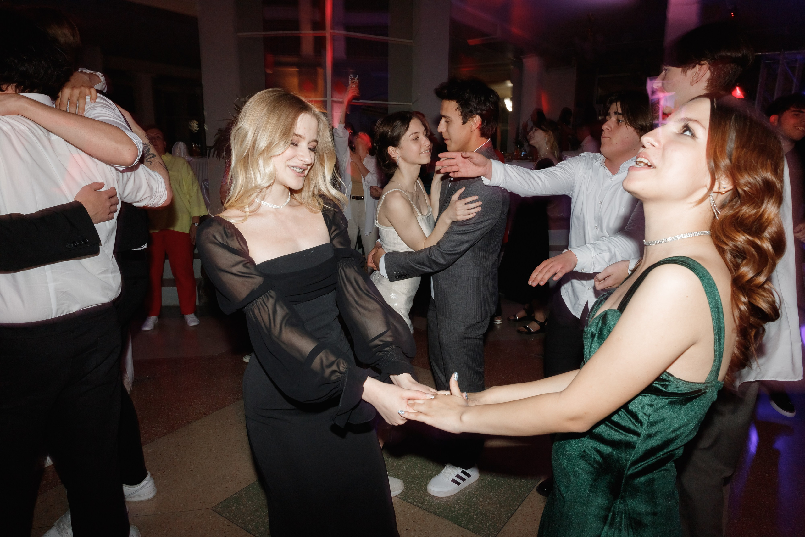 Школьный выпускной 2023 год в Минске. Свадебный фотограф в Минске/Беларуси Сергей Спиридонов