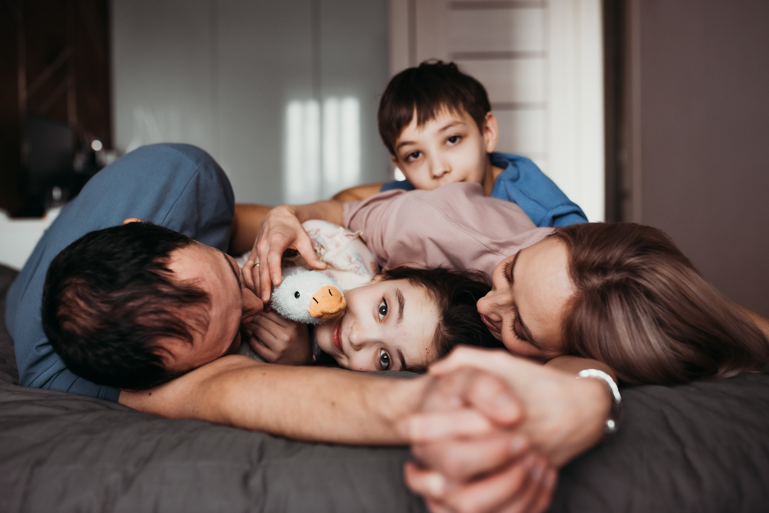 Ира, Денис, Артем и Алиса. Семейный и детский фотограф в Новосибирске и Краснообске — Анна Ким