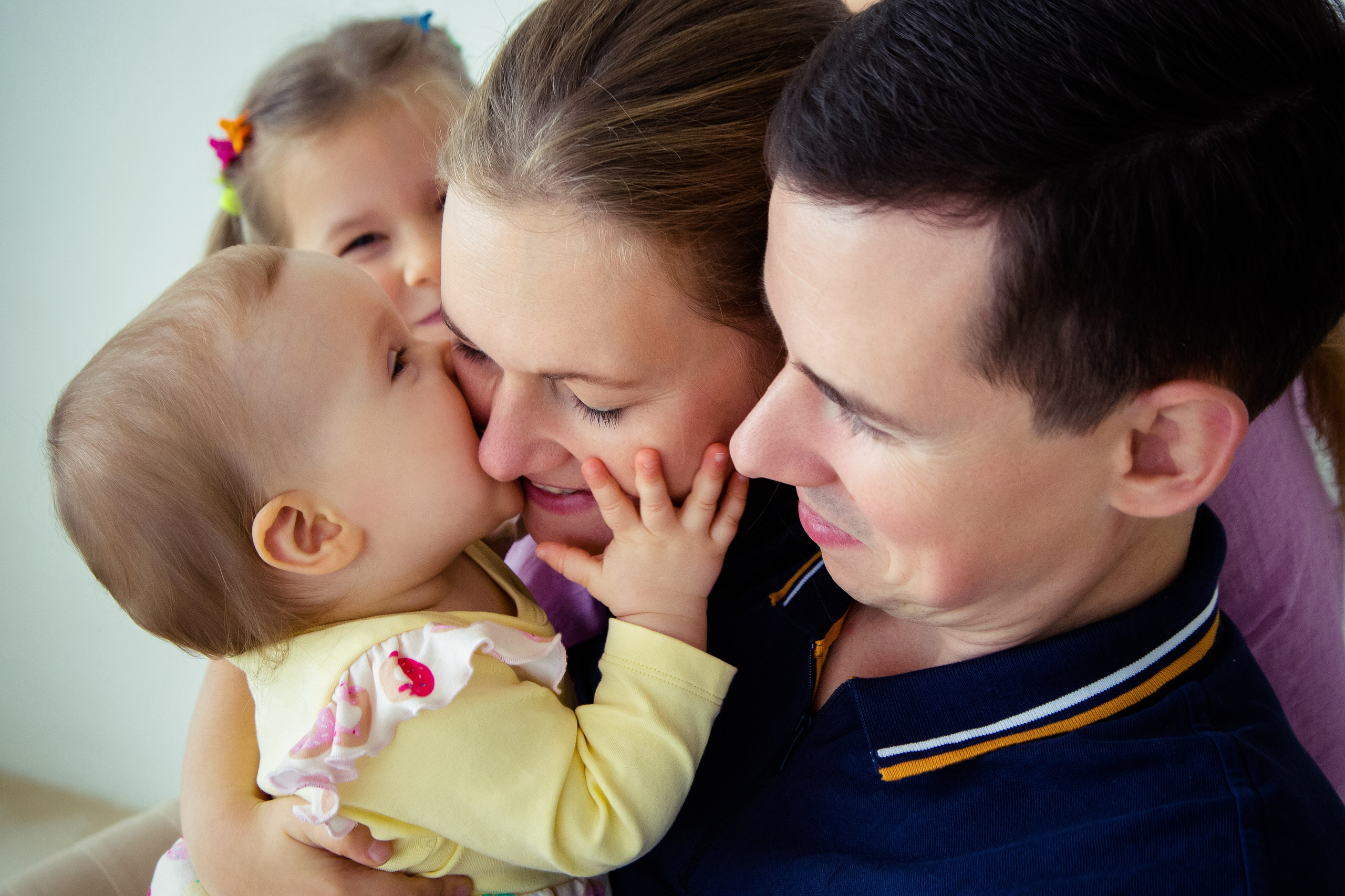 Семейная фотосессия в студии One take studio VANILLA. Свадебный и семейный фотограф в Москве и Подмосковье Лариса Козлова