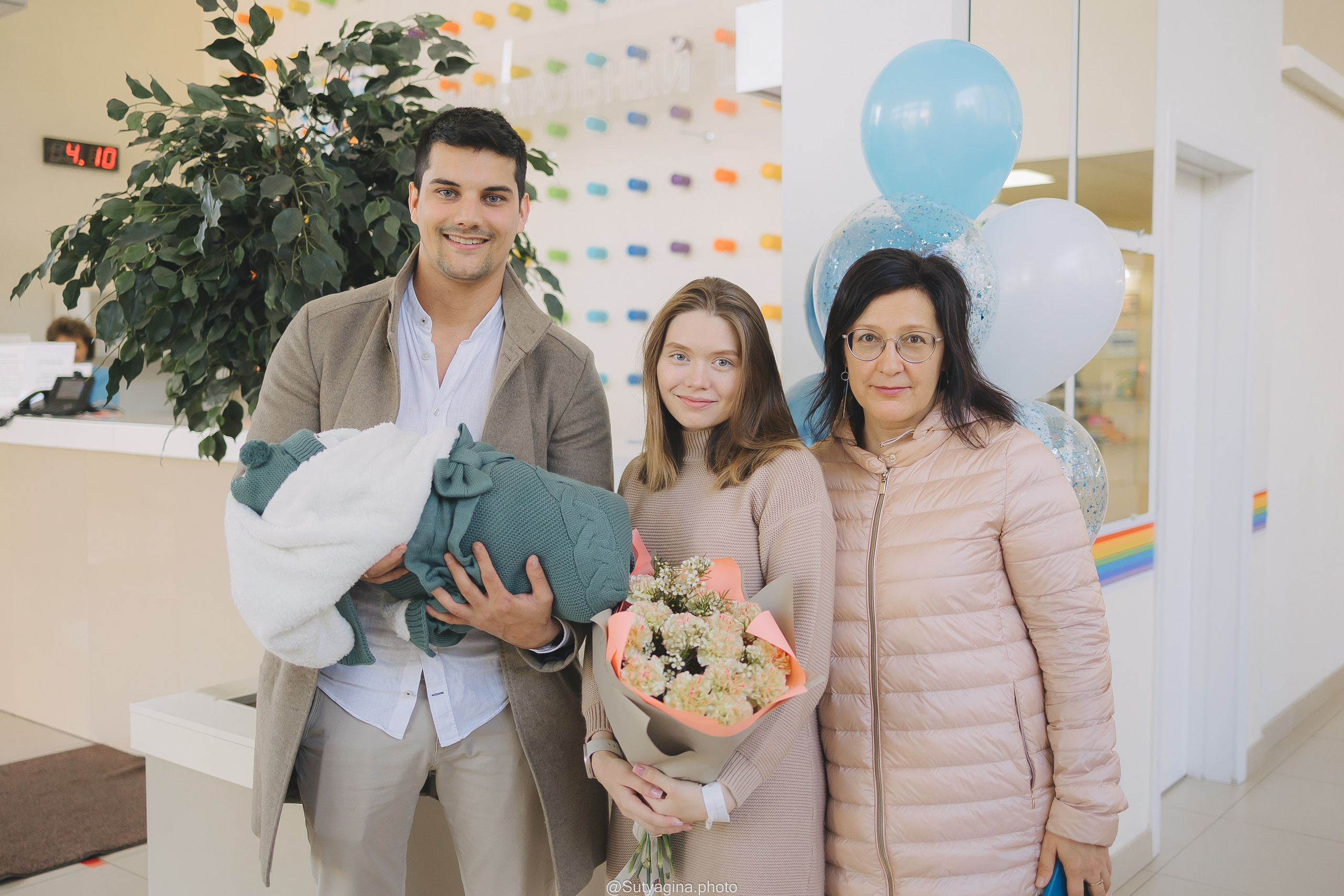 Выписка из роддома. Свадебный и женский фотограф