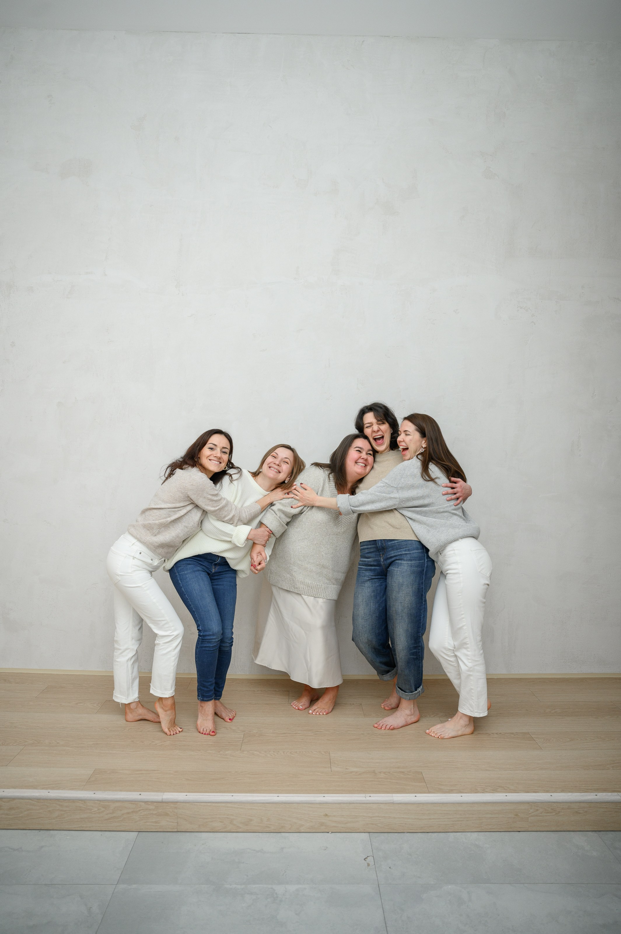 Новогодняя фотосессия с подругами в фотостудии Мимика, зал Фуджи. Semerlina.ru