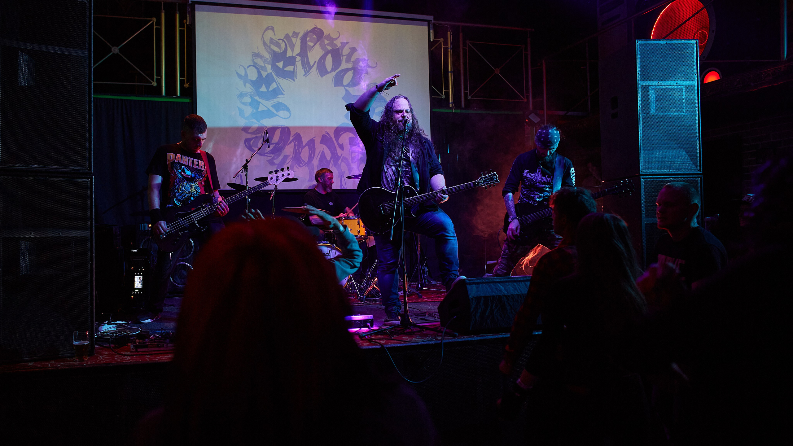 2023-11-03. Abysslooker