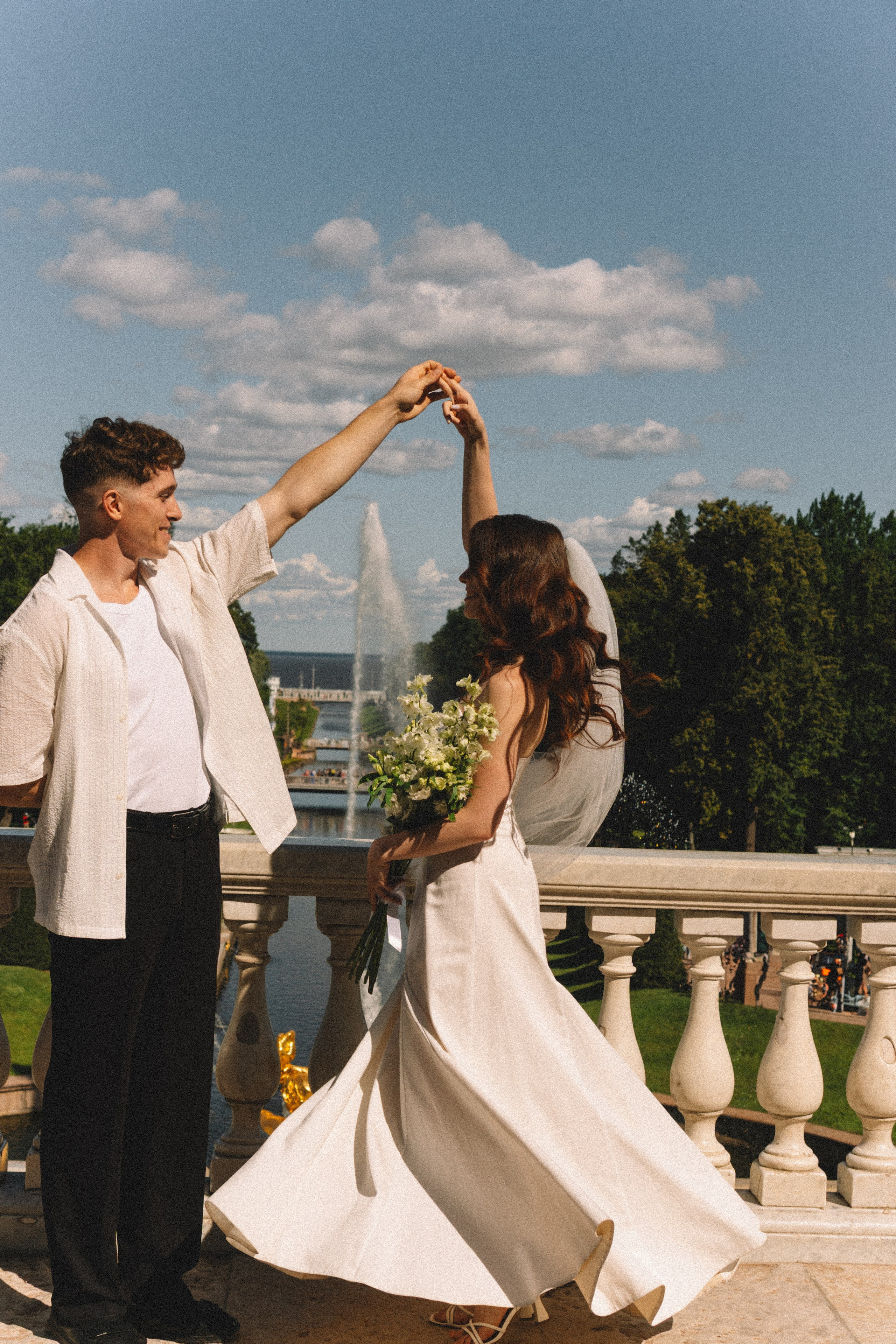 СВАДЕБНАЯ СЬЕМКА В ПЕТЕРГОФЕ И СЬЕМКА РЕПОРТАЖА В ЗАГСЕ ПЕТЕРГОФА. Профессиональный фотограф, Санкт-Петербург — Виктория Богомолова